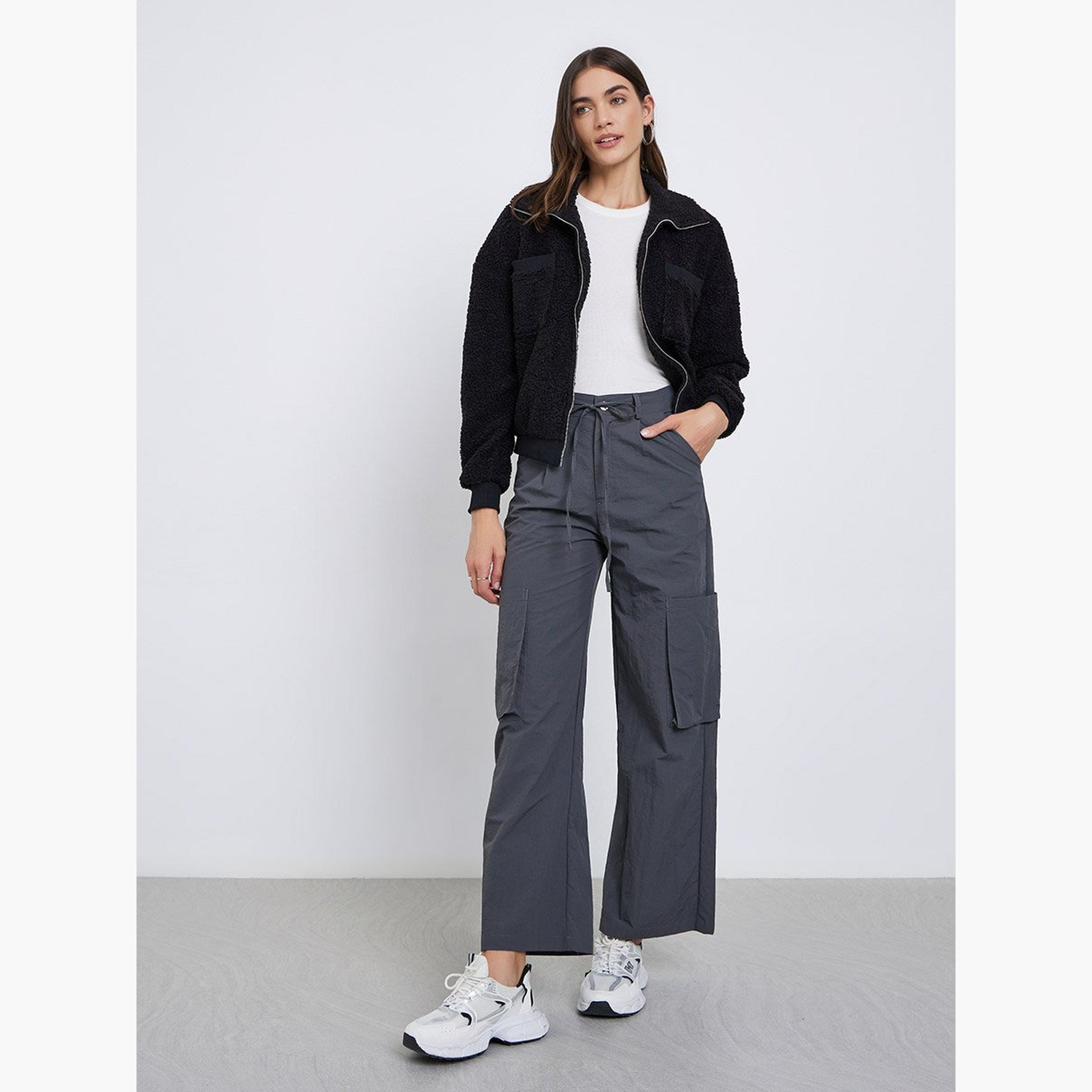 ستايلي - جاكيت بومبر من الفرو الصناعي لون أسود بقصّة عادية-women-winterwear-coatsandjackets-jackets-image-2