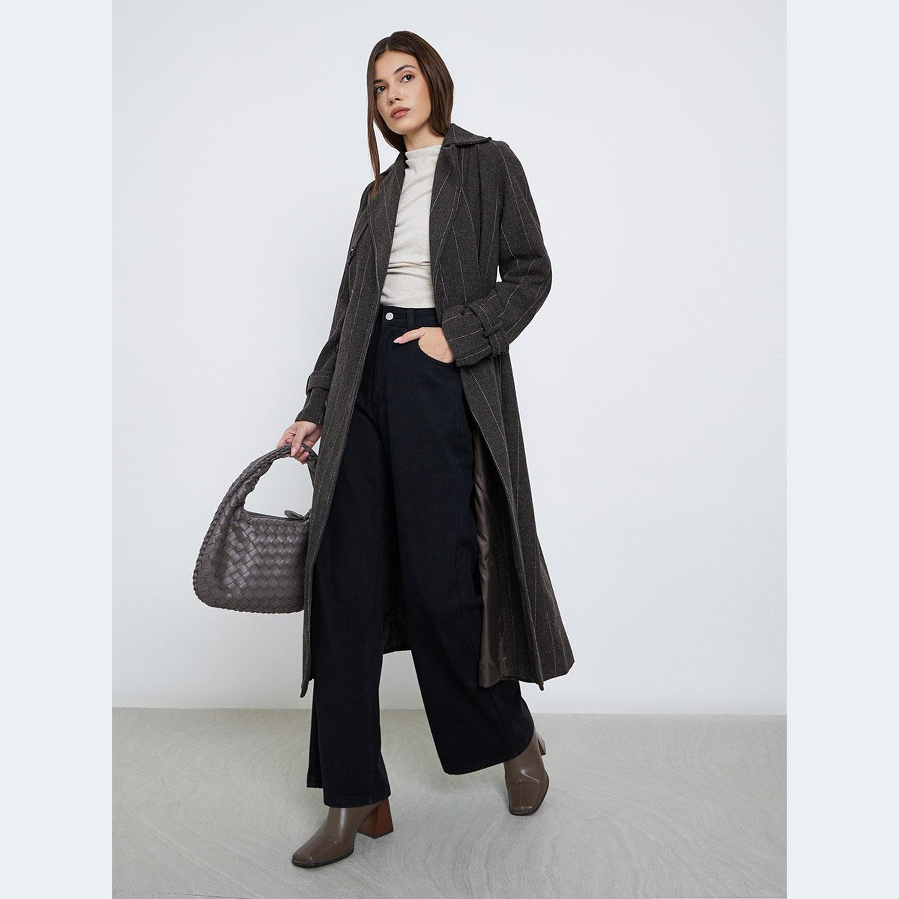 ستايلي - معطف متوسط ​​الطول قصة عادية وأزرار وخطوط رفيعة-women-clothing-coatsandjackets-coats-image-1