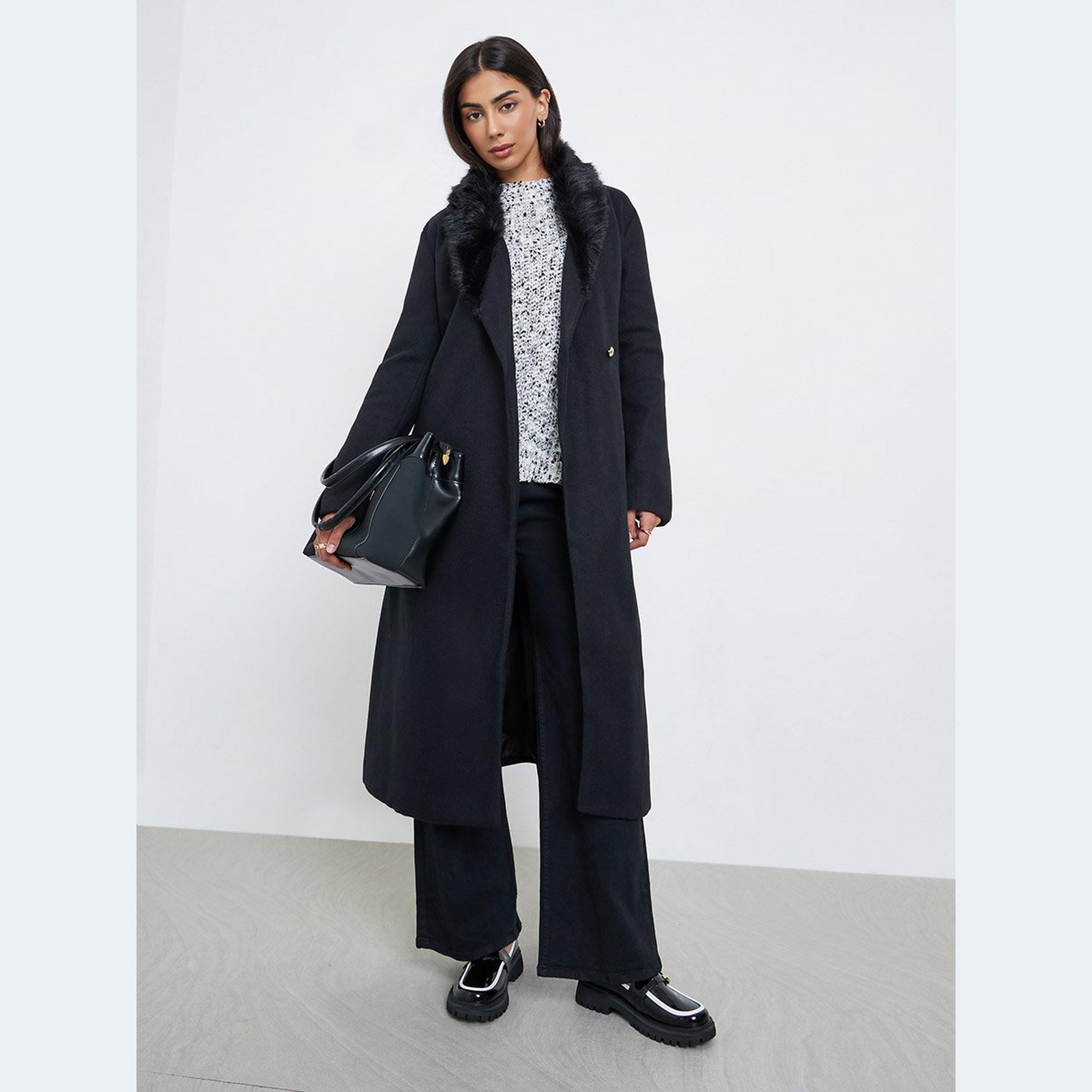 ستايلي - معطف أسود من الصوف بحزام مع فرو صناعي-women-winterwear-coatsandjackets-coats-image-1