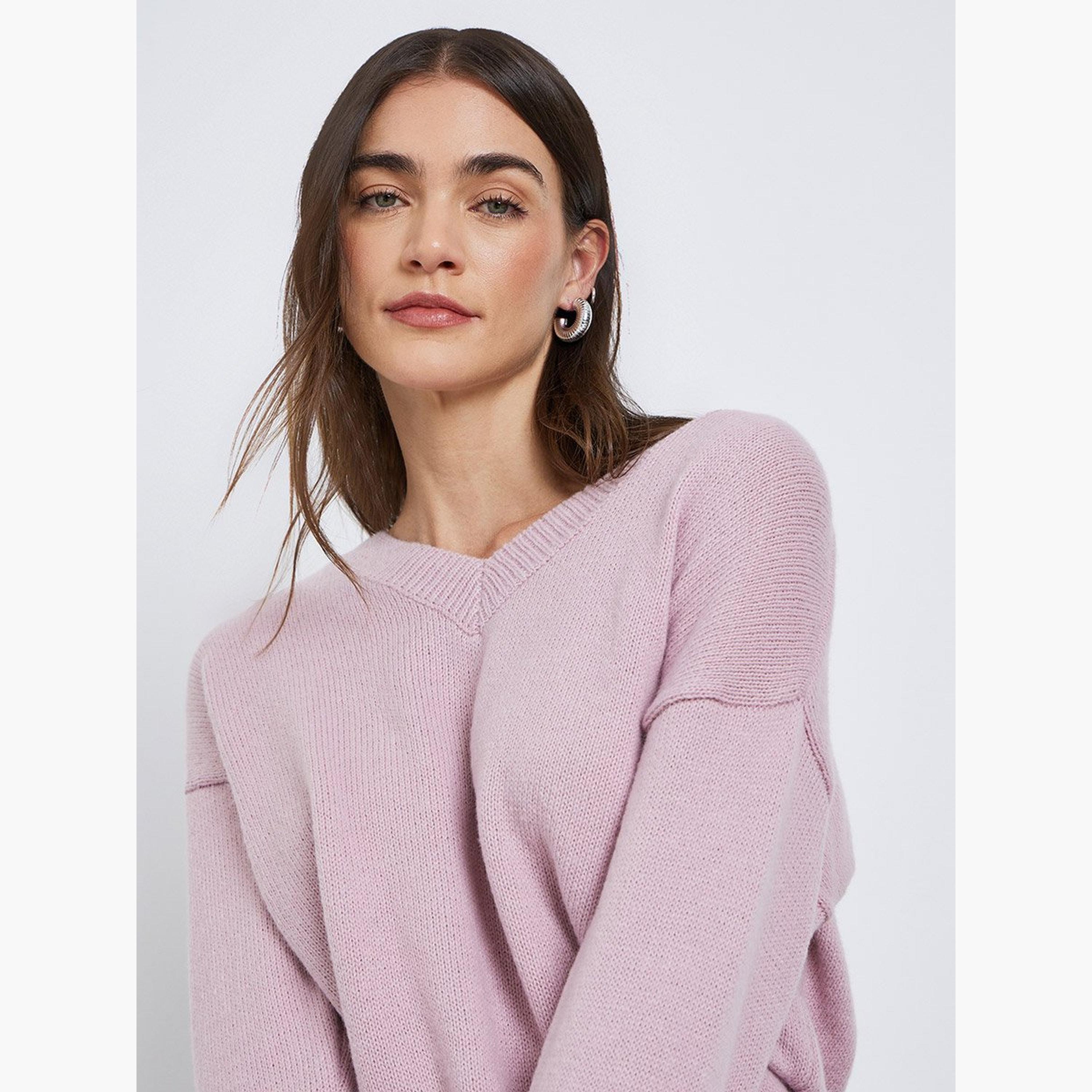 ستايلي - سترة للنساء وردية اللون برقبة على شكل حرف V وقصّة عادية-women-winterwear-cardigansandjumpers-jumpers-image-3