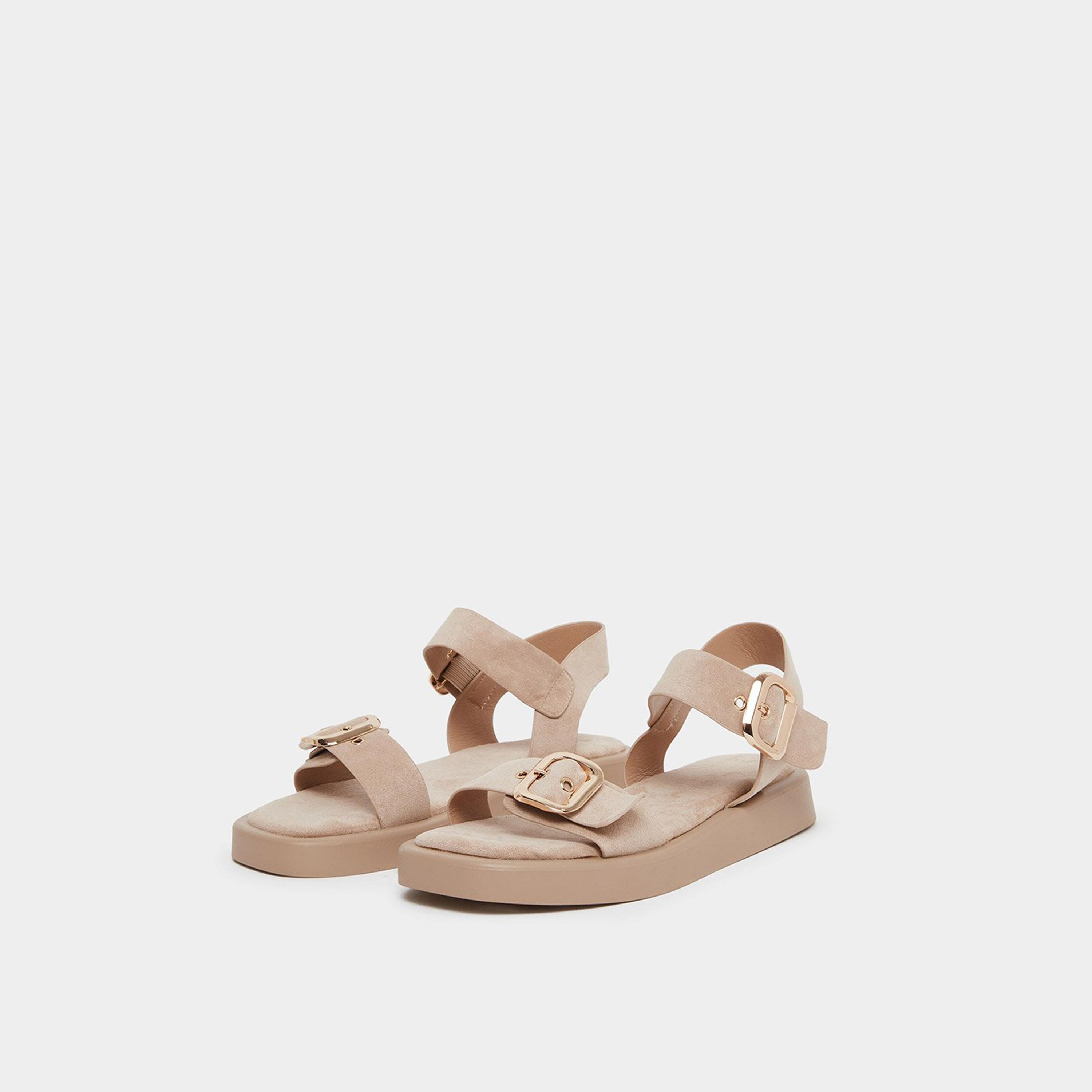 ستايلي - صندل مسطح بإبزيم بيج-women-shoes-sandals-flats-image-1