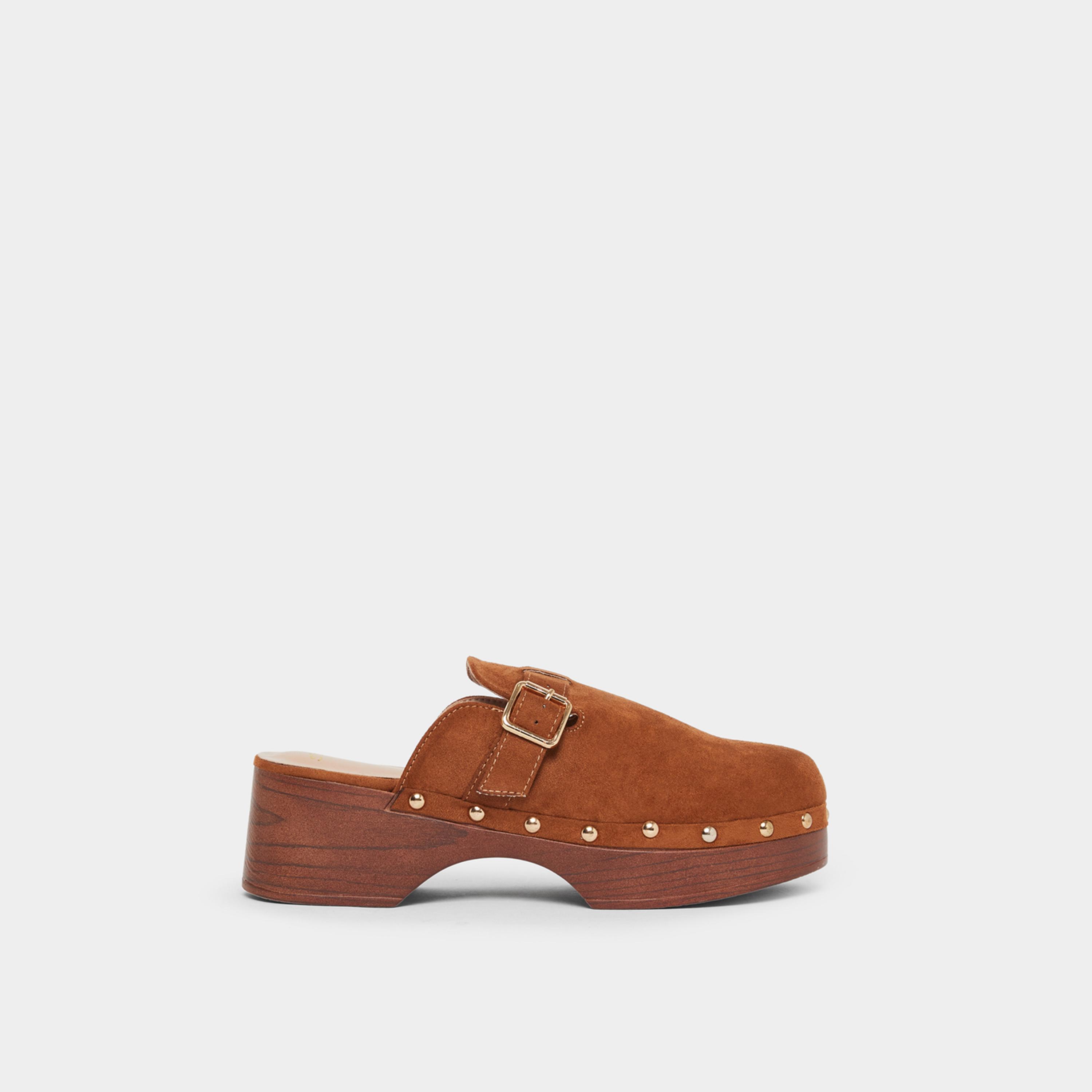 ستايلي - حذاء ميول بكعب عريض مرصع بالمسامير مع حزام بإبزيم للنساء-women-shoes-heels-image-3