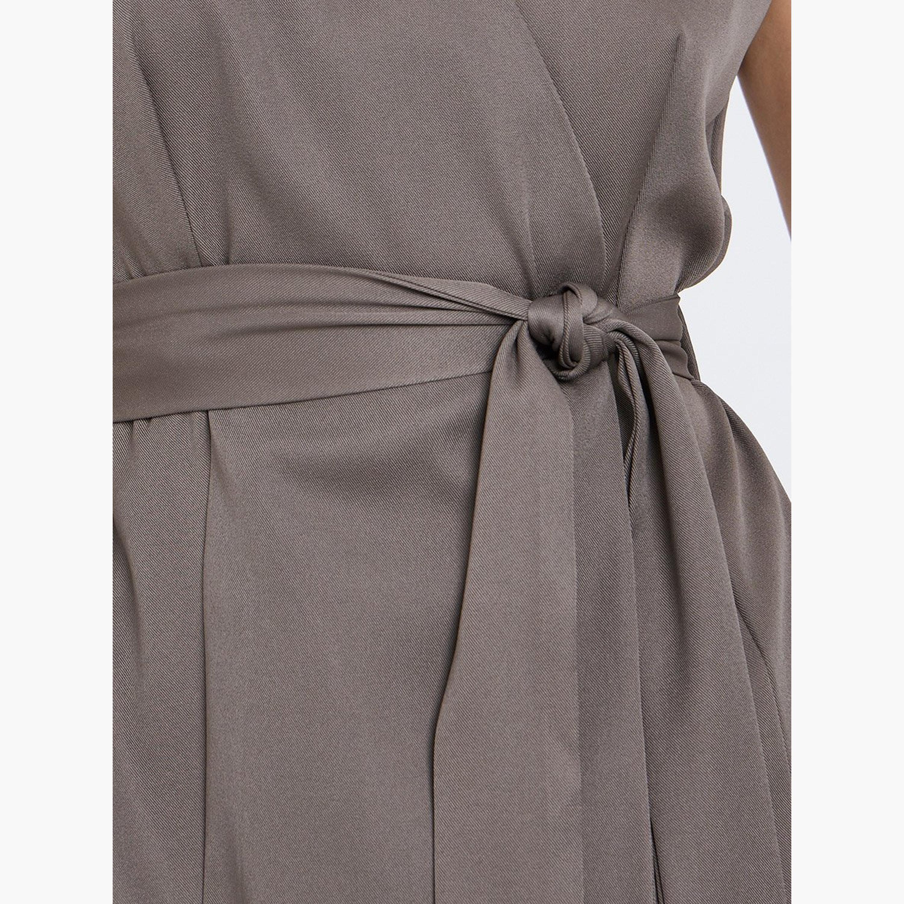 ستايلي - بلوزة للنساء بنية اللون بدون أكمام-women-clothing-shirtsandblouses-blouses-image-3