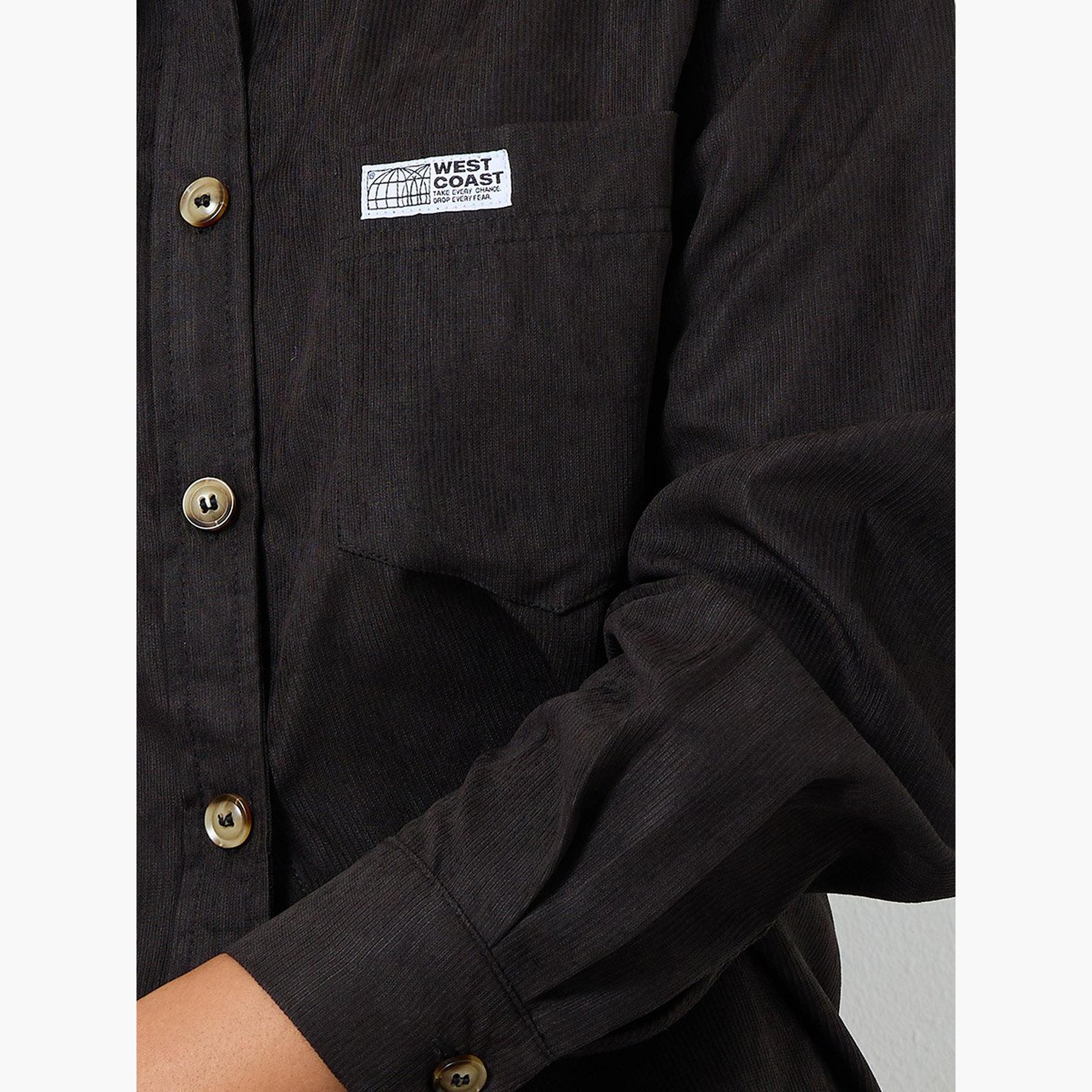 ستايلي - قميص أسود مقاس كبير مع تفاصيل شارة-women-clothing-shirtsandblouses-shirts-image-3