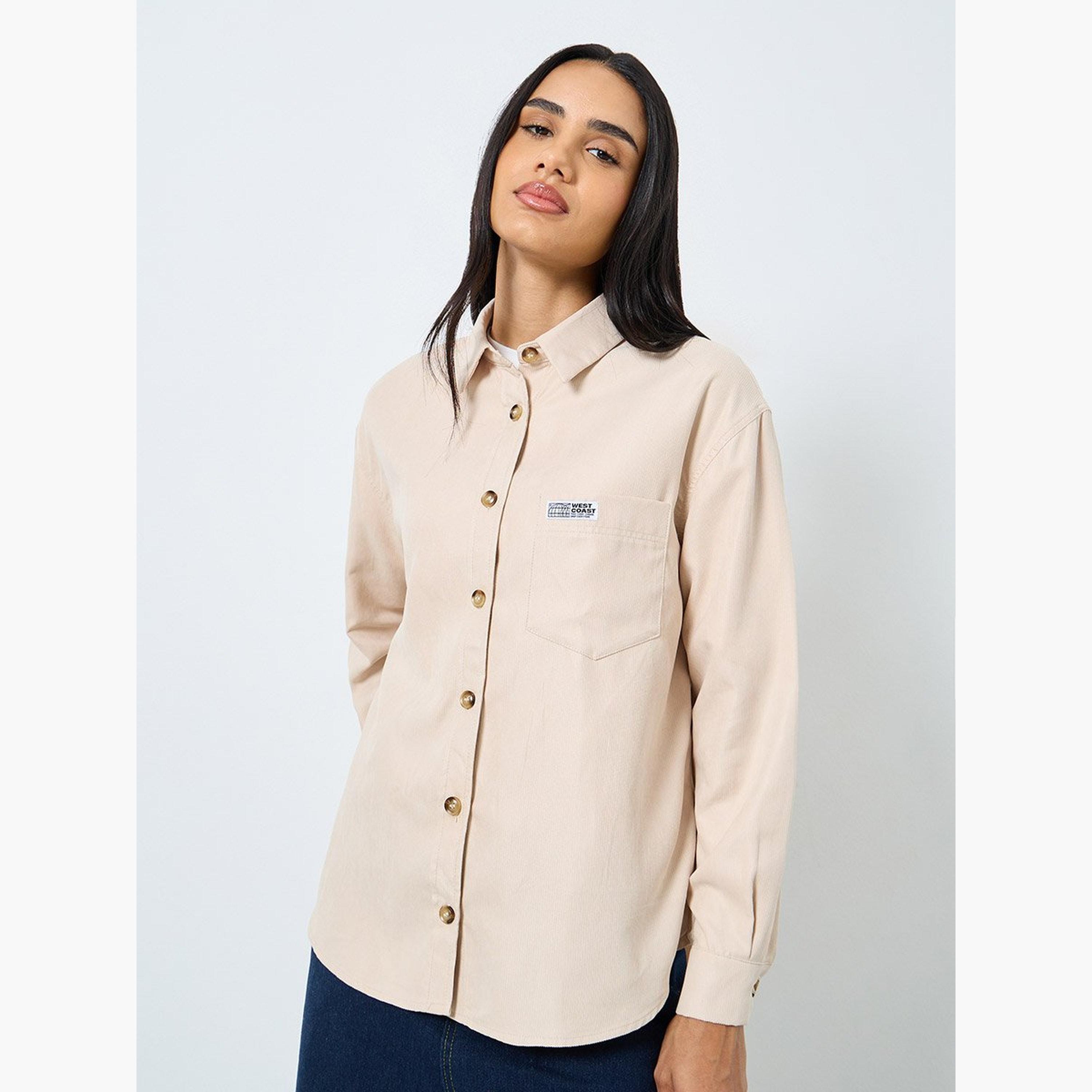 ستايلي - قميص بيج مقاس كبير مع تفاصيل شارة-women-clothing-shirtsandblouses-shirts-image-1