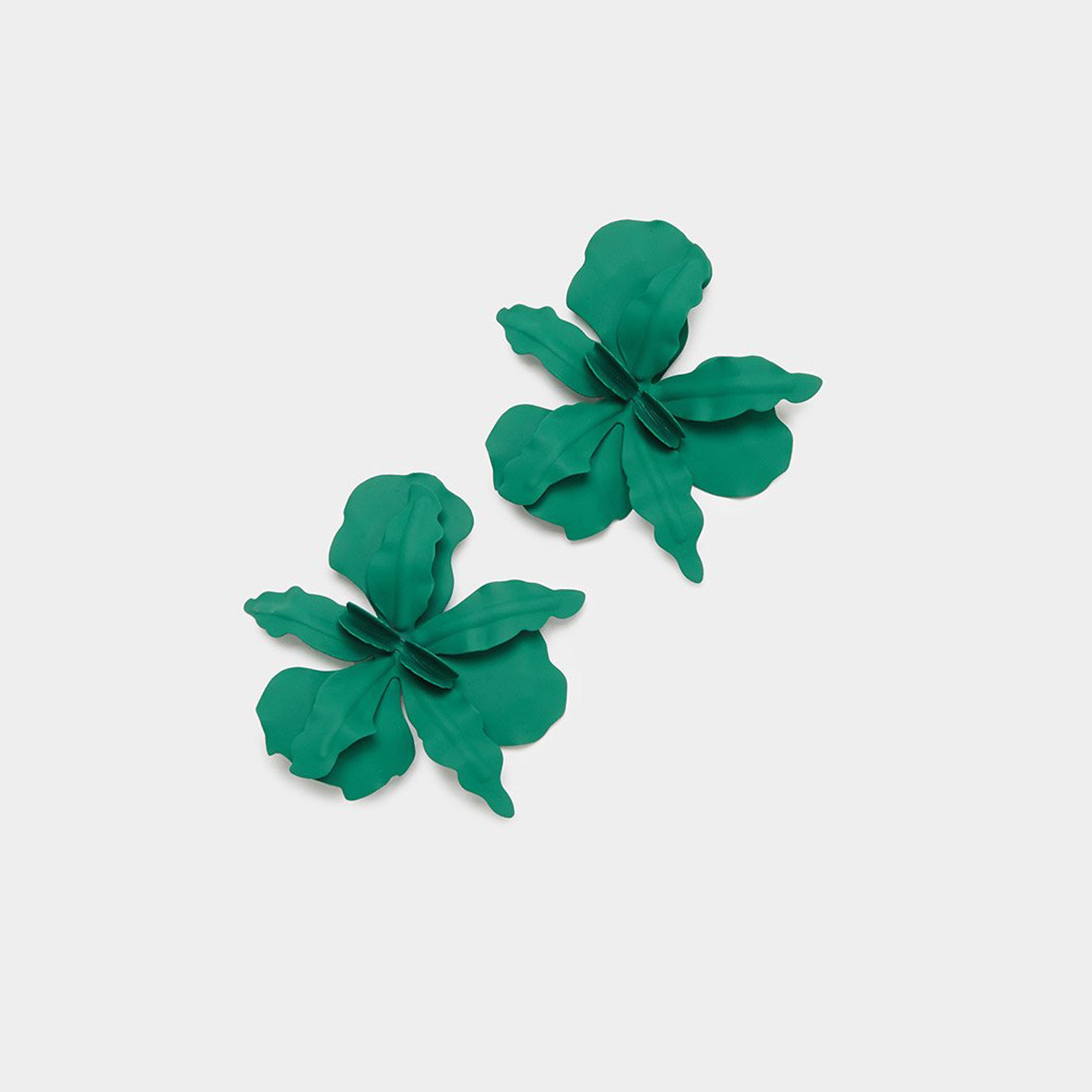 Styli Green Floral Stud Earrings-women-watchesandjewellery-jewellery-earrings-image-3