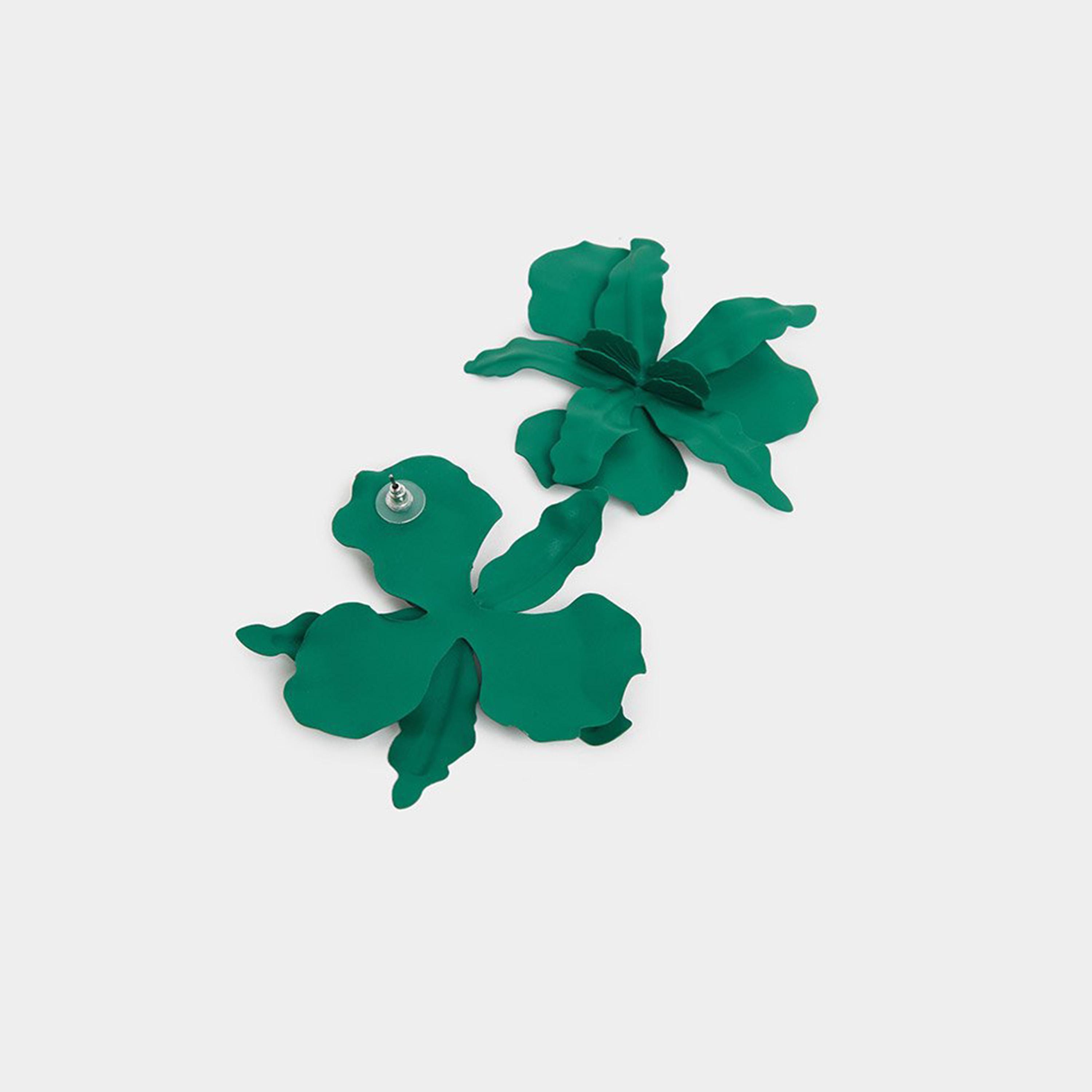 Styli Green Floral Stud Earrings-women-watchesandjewellery-jewellery-earrings-image-4