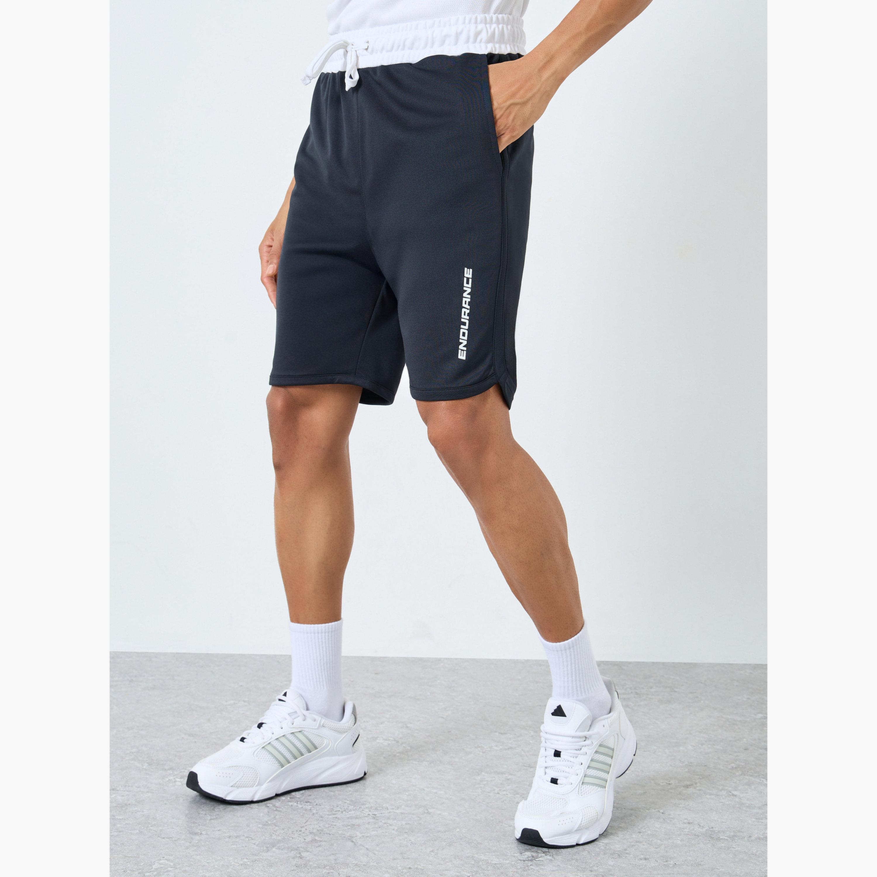ستايلي - شورت رياضي بحزام خصر متباين للرجال-sports-men-clothing-bottoms-shorts-image-1