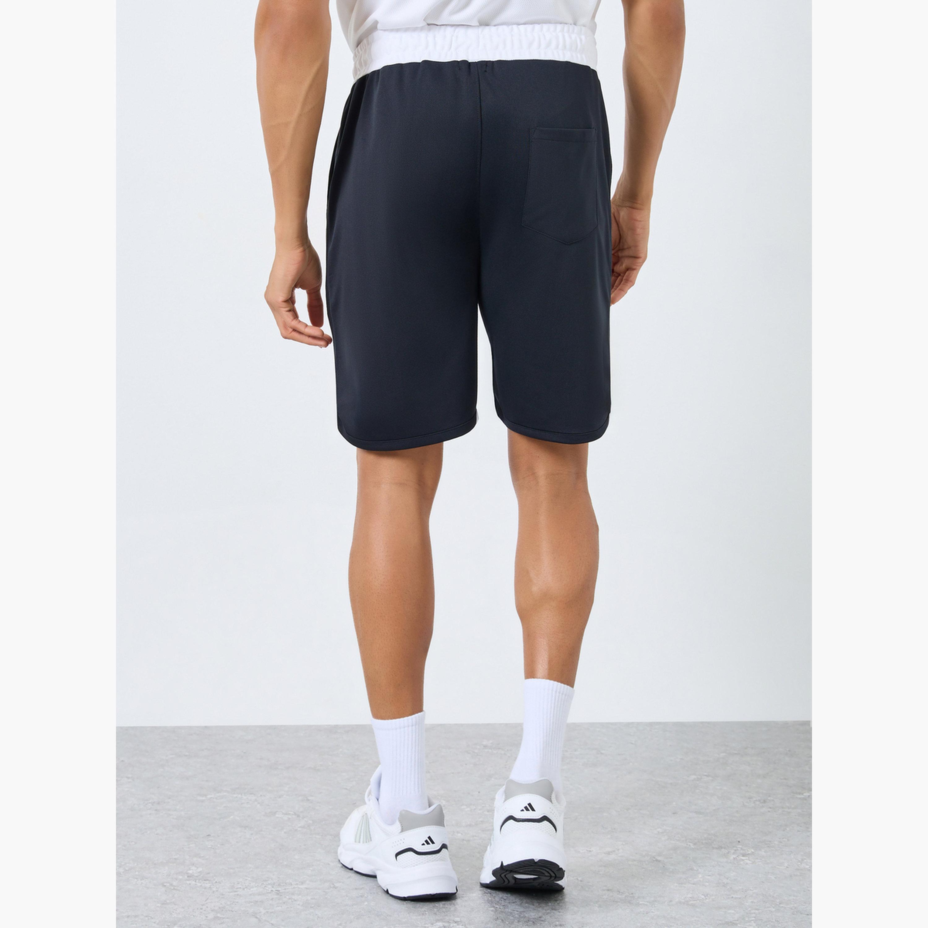 ستايلي - شورت رياضي بحزام خصر متباين للرجال-sports-men-clothing-bottoms-shorts-image-4