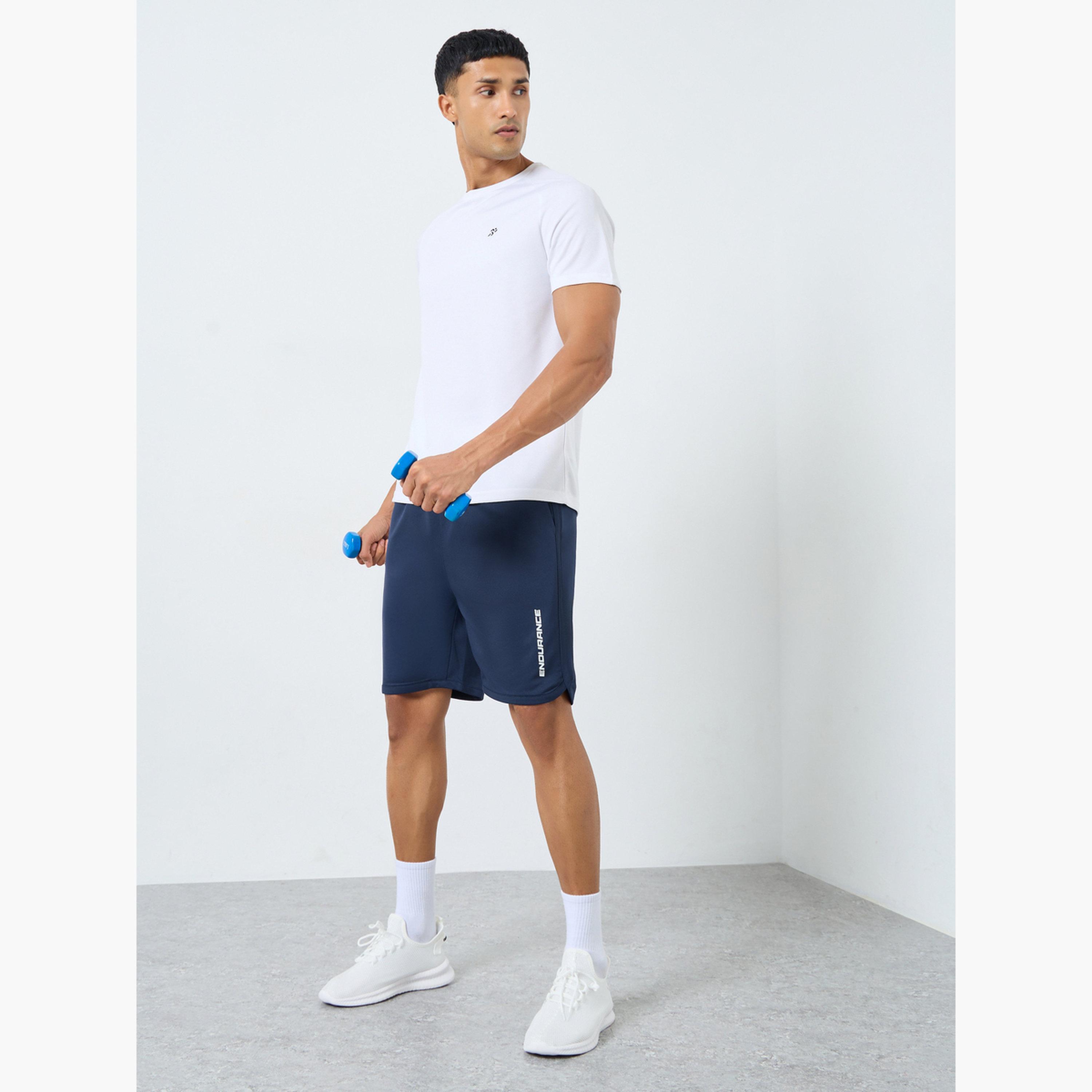 ستايلي - شورت رياضي بحزام خصر متباين للرجال-sports-men-clothing-bottoms-shorts-image-2