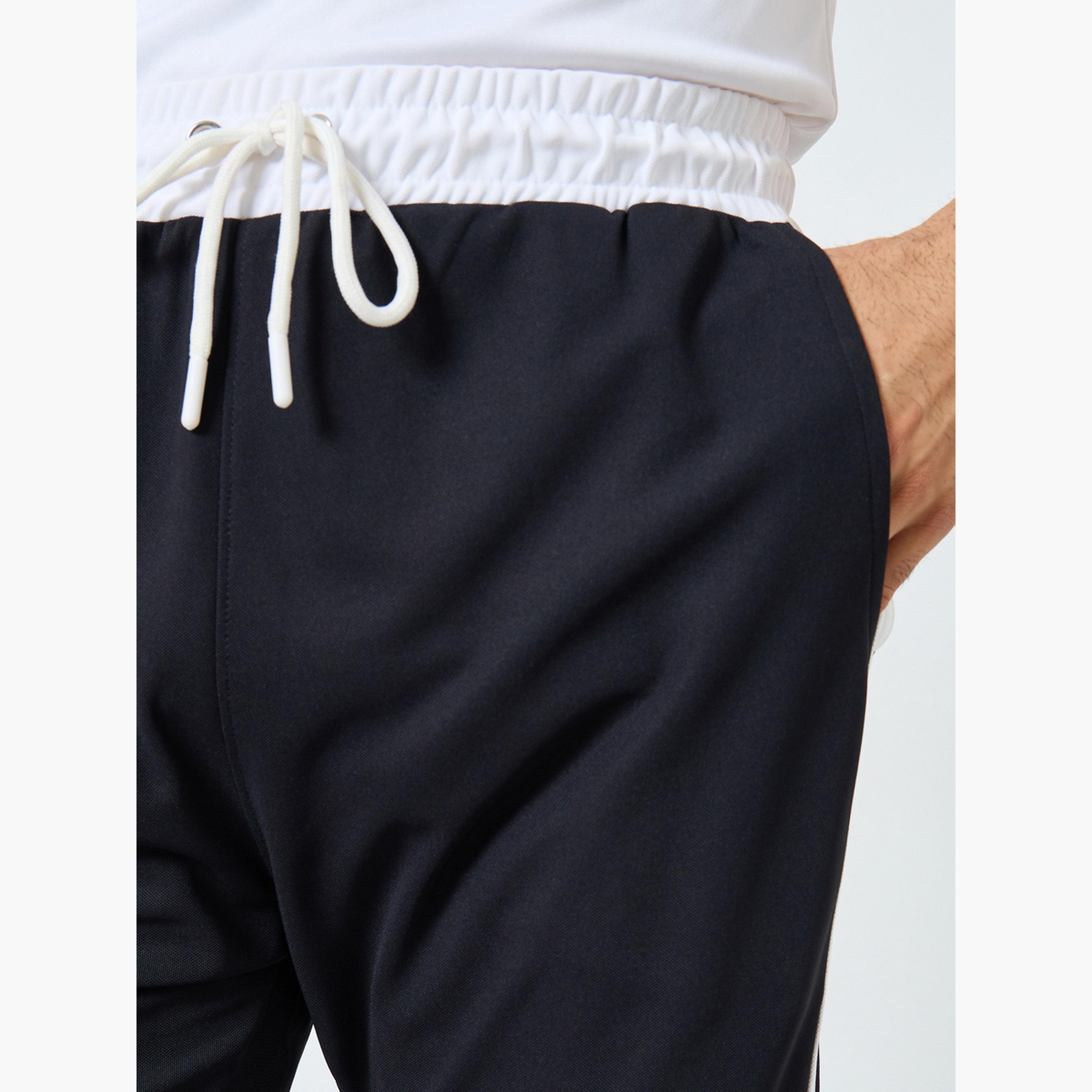Styli Contrast Trim Workout Shorts with Pocket-men-clothing-sportswearandactivewear-bottoms-shorts-image-3