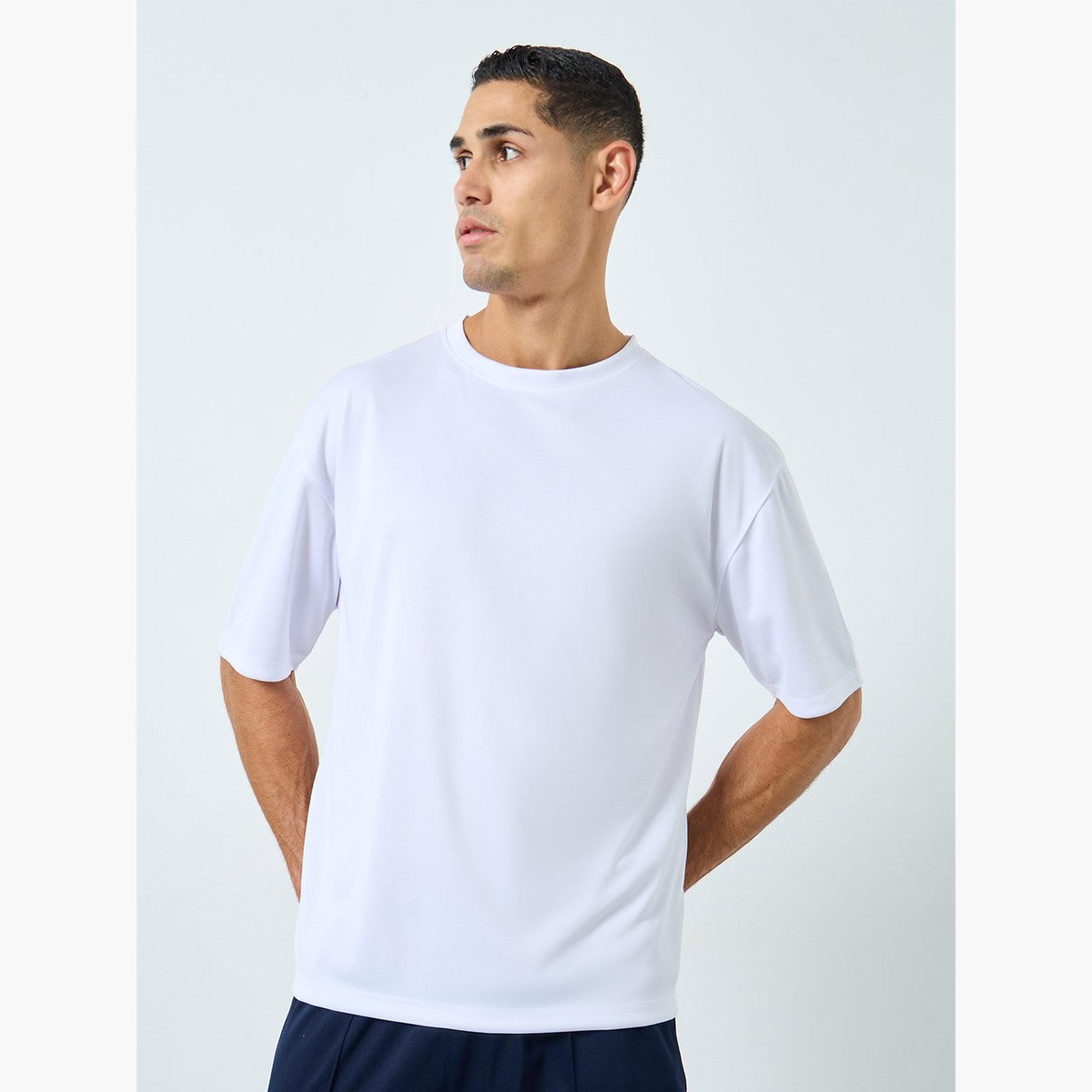 ستايلي - تي شيرت رياضي للرجال مقاس كبير بتصميم أنيق-men-clothing-sportswearandactivewear-tshirtsandpolos-image-1