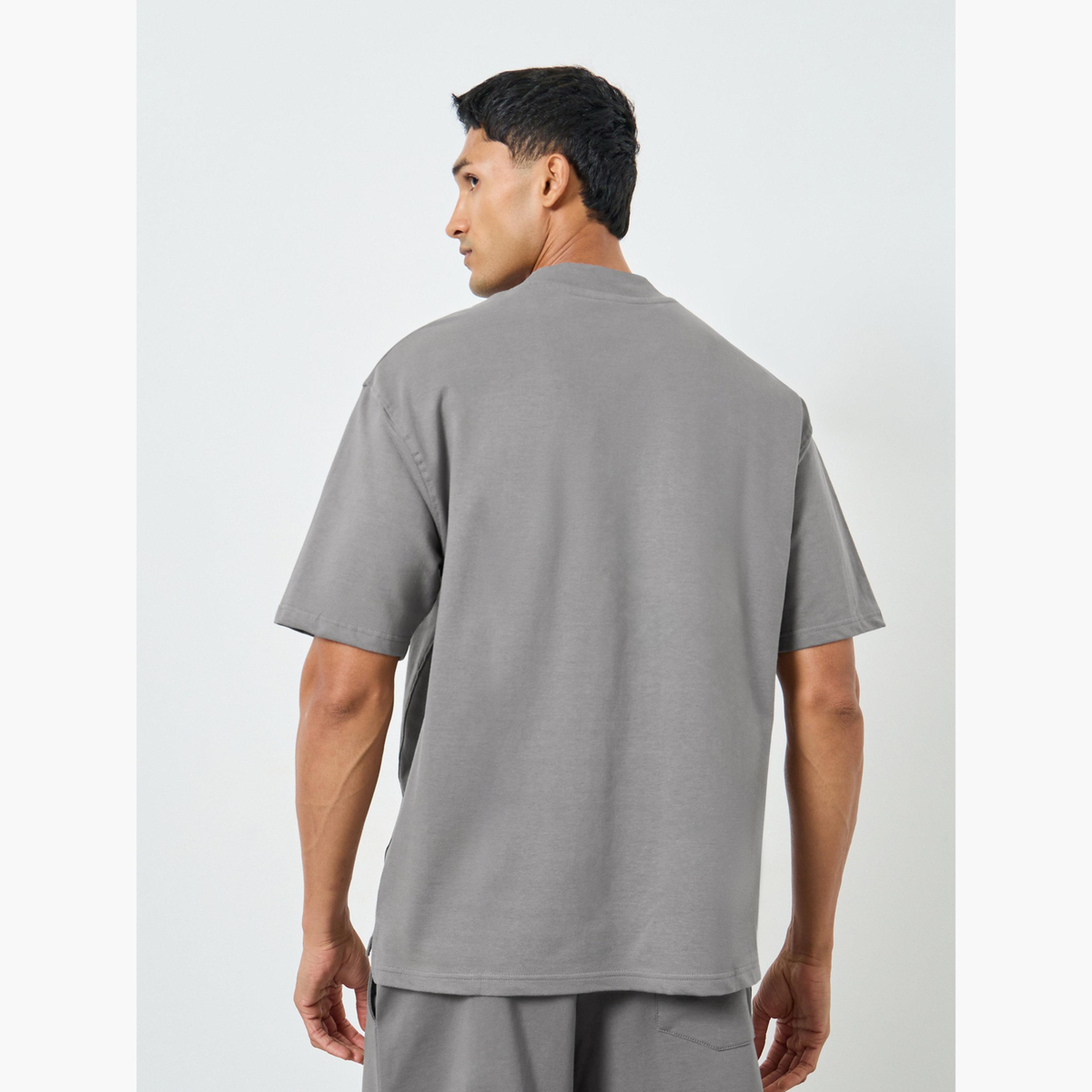 Styli Men Grey Oversized Slogan T-Shirt-men-clothing-sportswearandactivewear-tshirtsandpolos-image-4