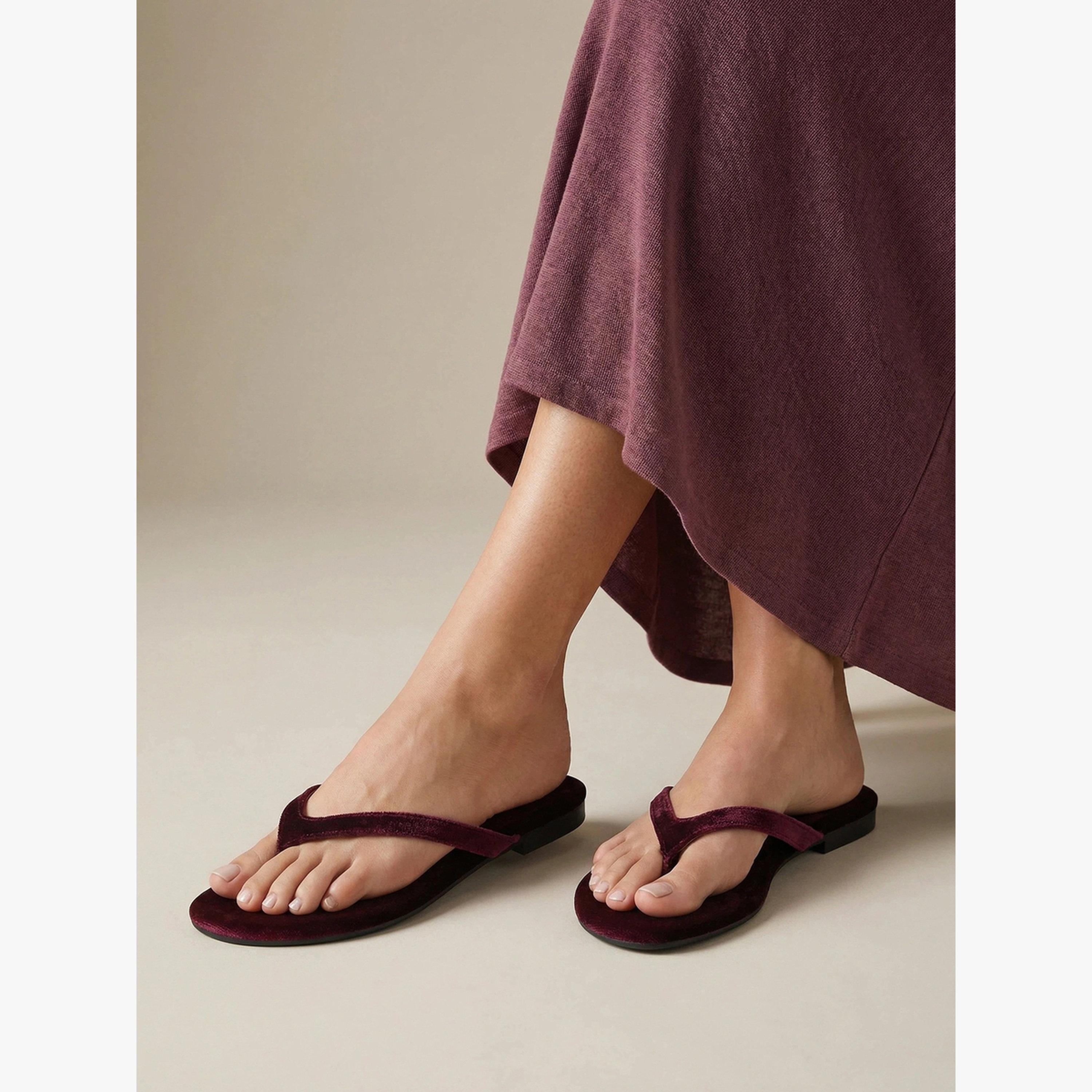 فليب فلوب بمظهر مخملي-women-shoes-flipflopsandslides-image-2