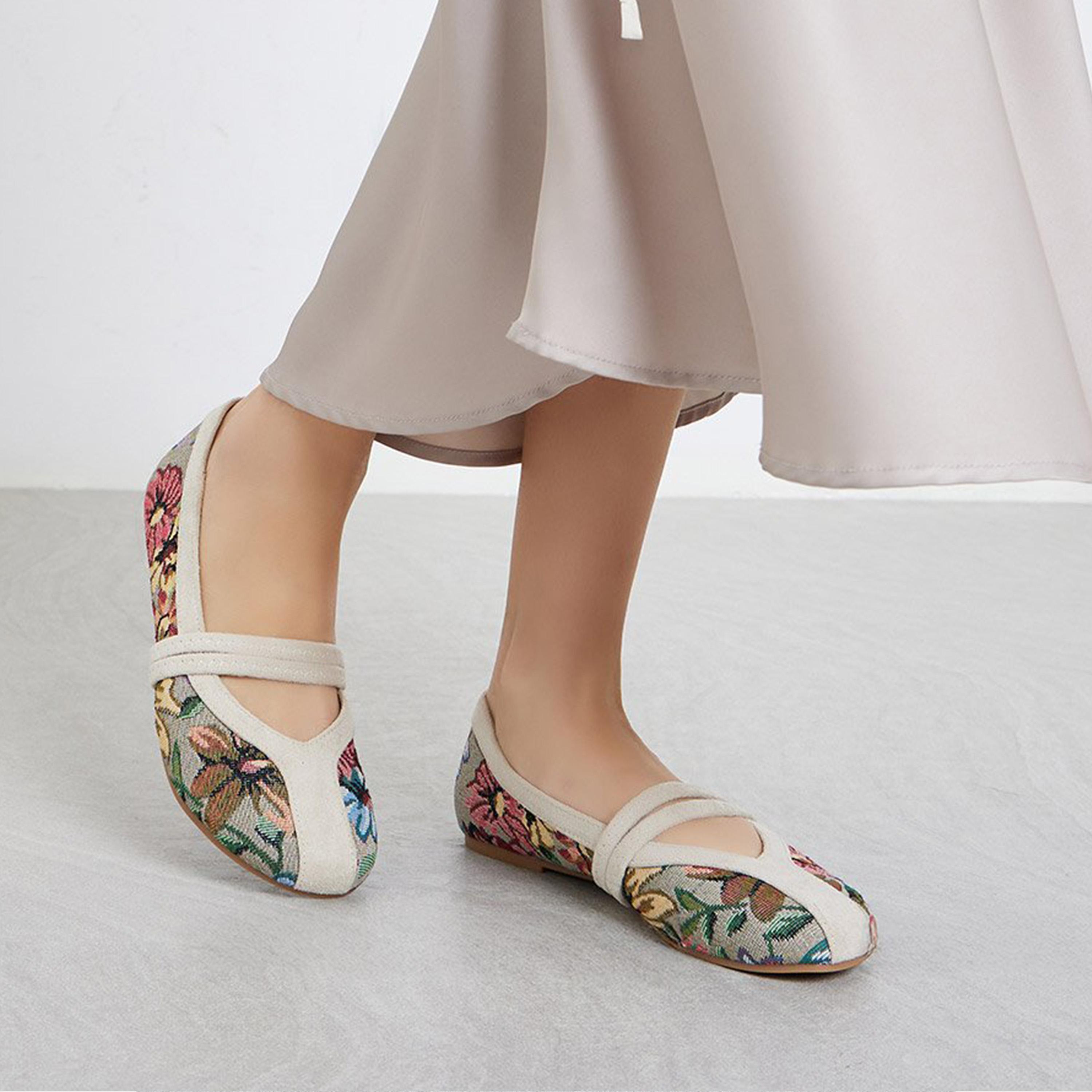 Styli Women Multi Floral Pattern Ballerina Shoes-women-shoes-flats-ballerinas-image-2