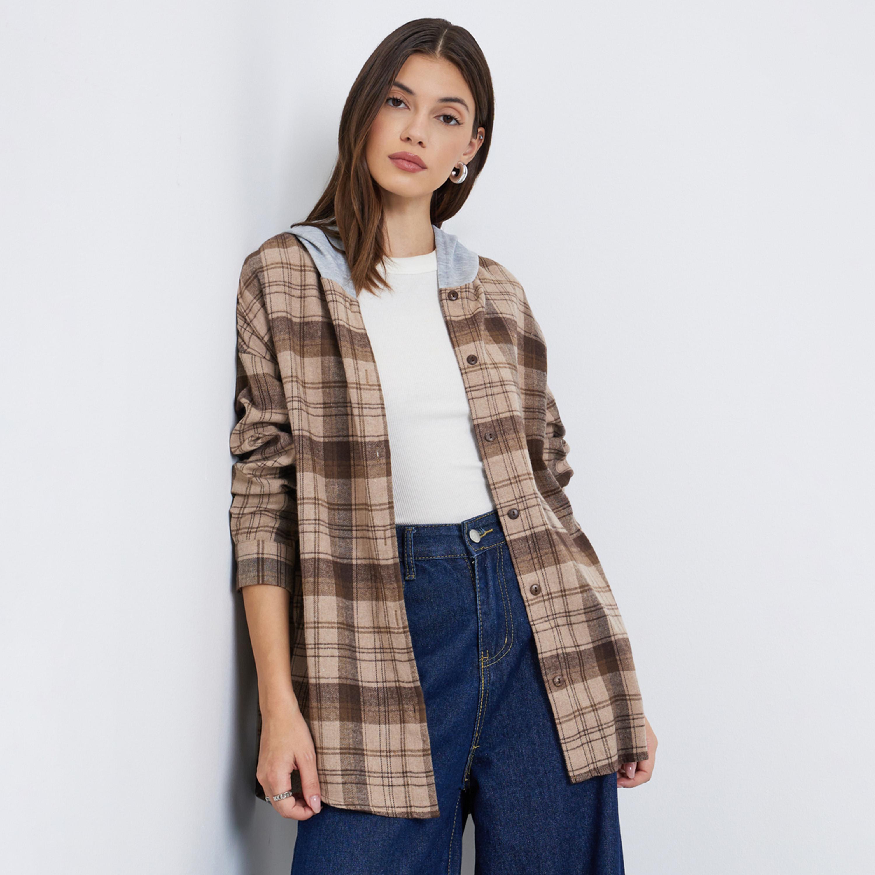 ستايلي - جاكيت حجم كبير من الفلانيل البني المنقوش مع غطاء للرأس-women-clothing-shirtsandblouses-shirts-image-1