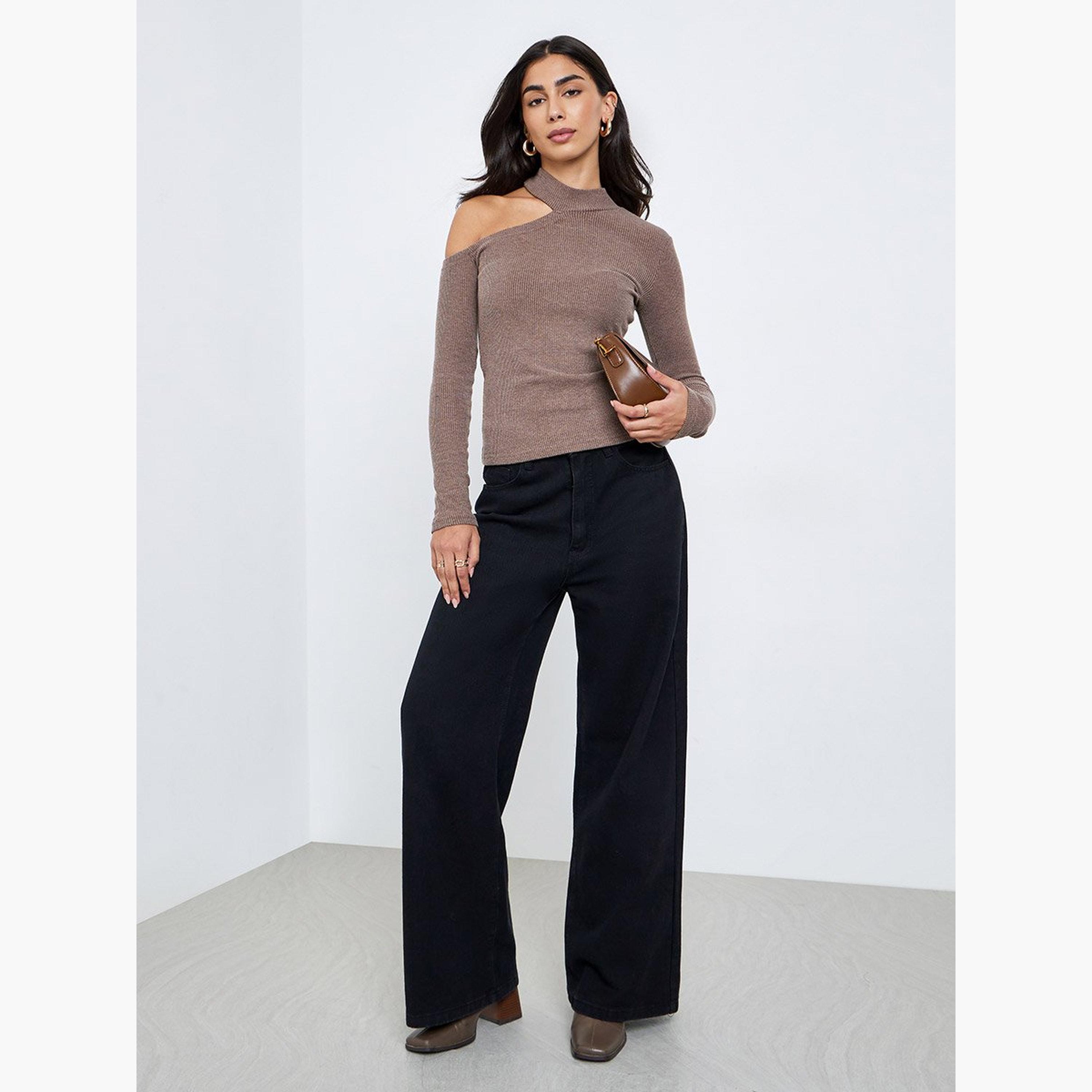 ستايلي - بلوزة بنية اللون محبوكة بكتف واحد-women-clothing-tshirts-image-2