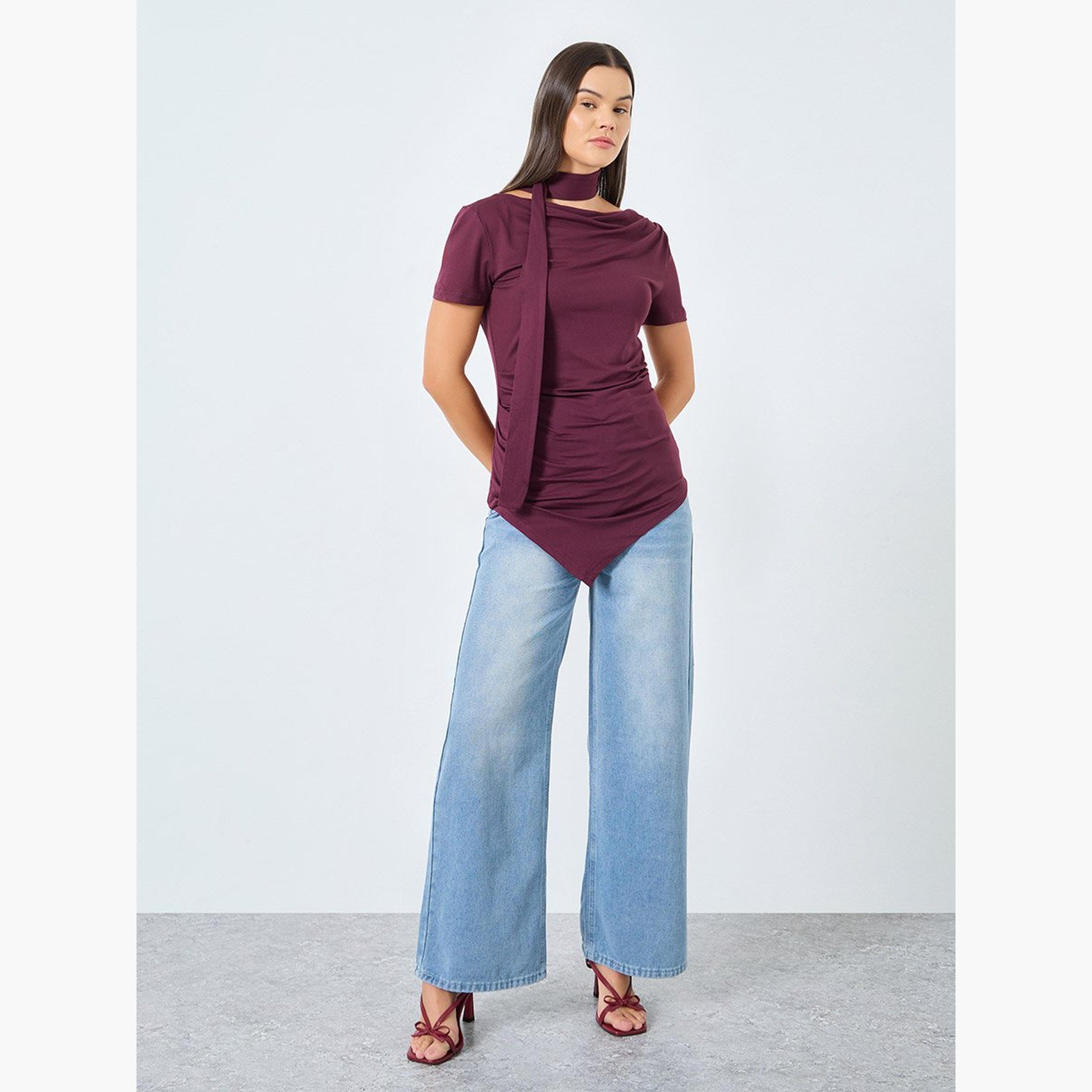 ستايلي - بلوزة محبوكة لون عنابي مع تفاصيل ربطة عنق-women-clothing-tshirts-image-3