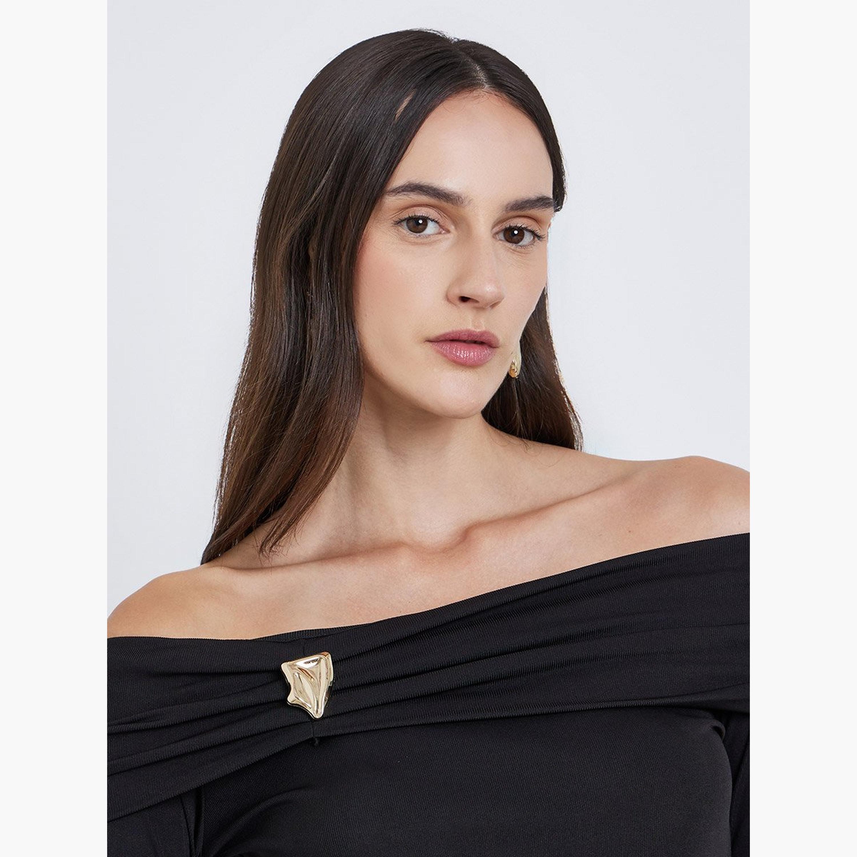 ستايلي - بلوزة سوداء محبوكة بأكمام طويلة وأكتاف مكشوفة-women-clothing-tshirts-image-4