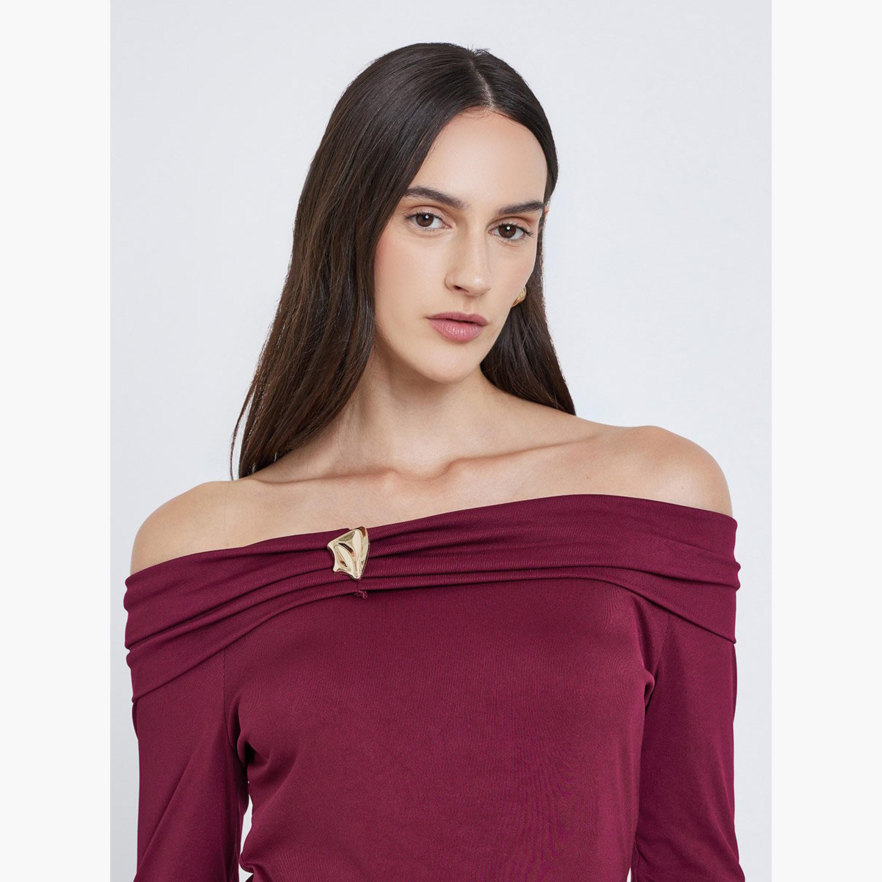 Styli Burgundy Off-Shoulder Long Sleeve Knit Top-women-clothing-tshirts-image-4