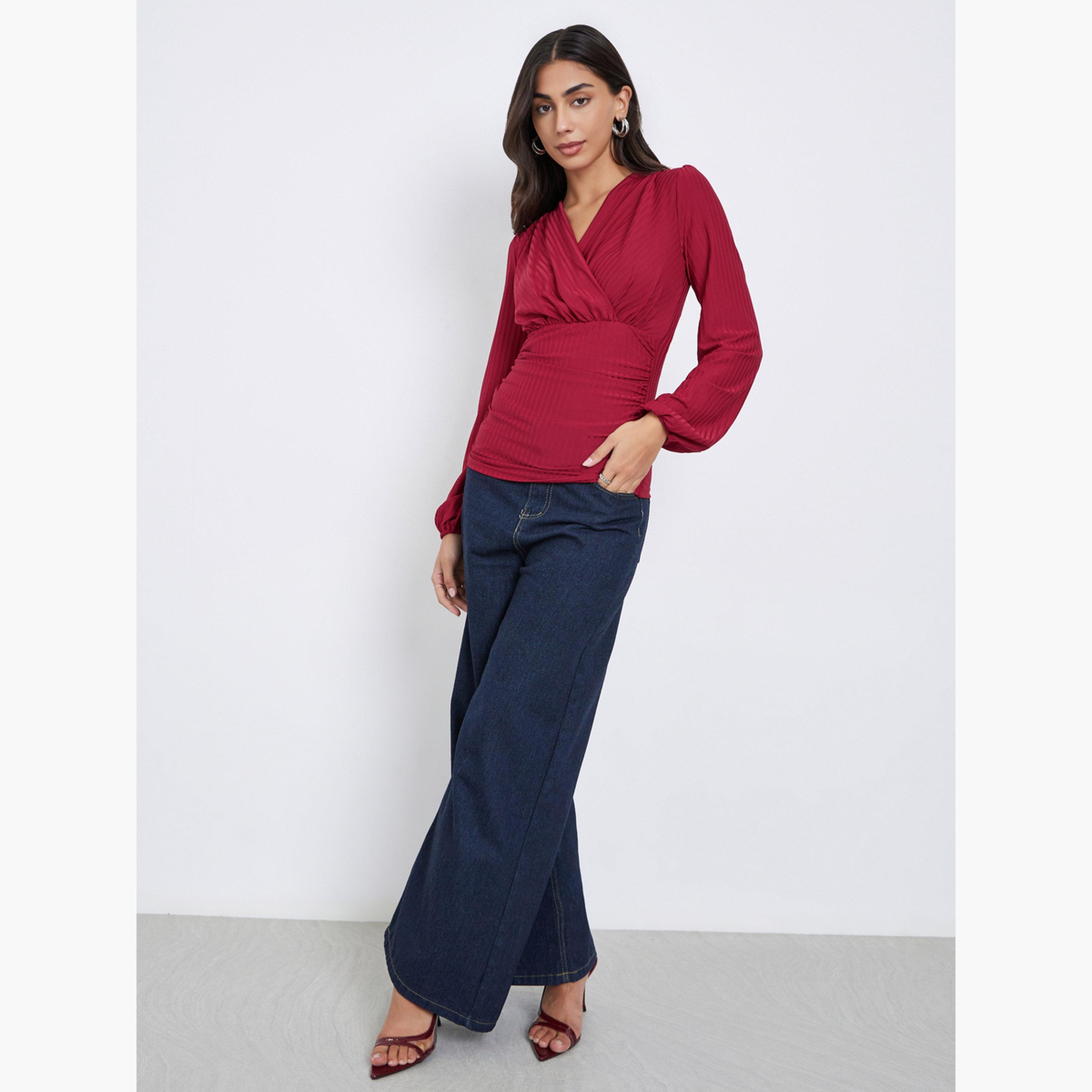 ستايلي - بلوزة برغندي مضلعة بفتحة رقبة على شكل حرف V-women-clothing-shirtsandblouses-blouses-image-2