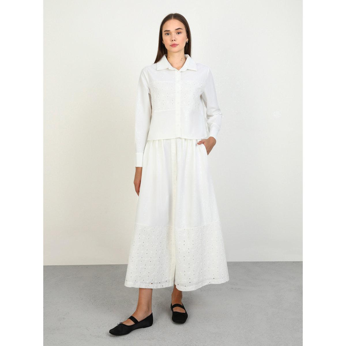 طقم منسق من تنورة طويلة وبلوزة بتفاصيل أزرار-women-clothing-coordsets-image-2