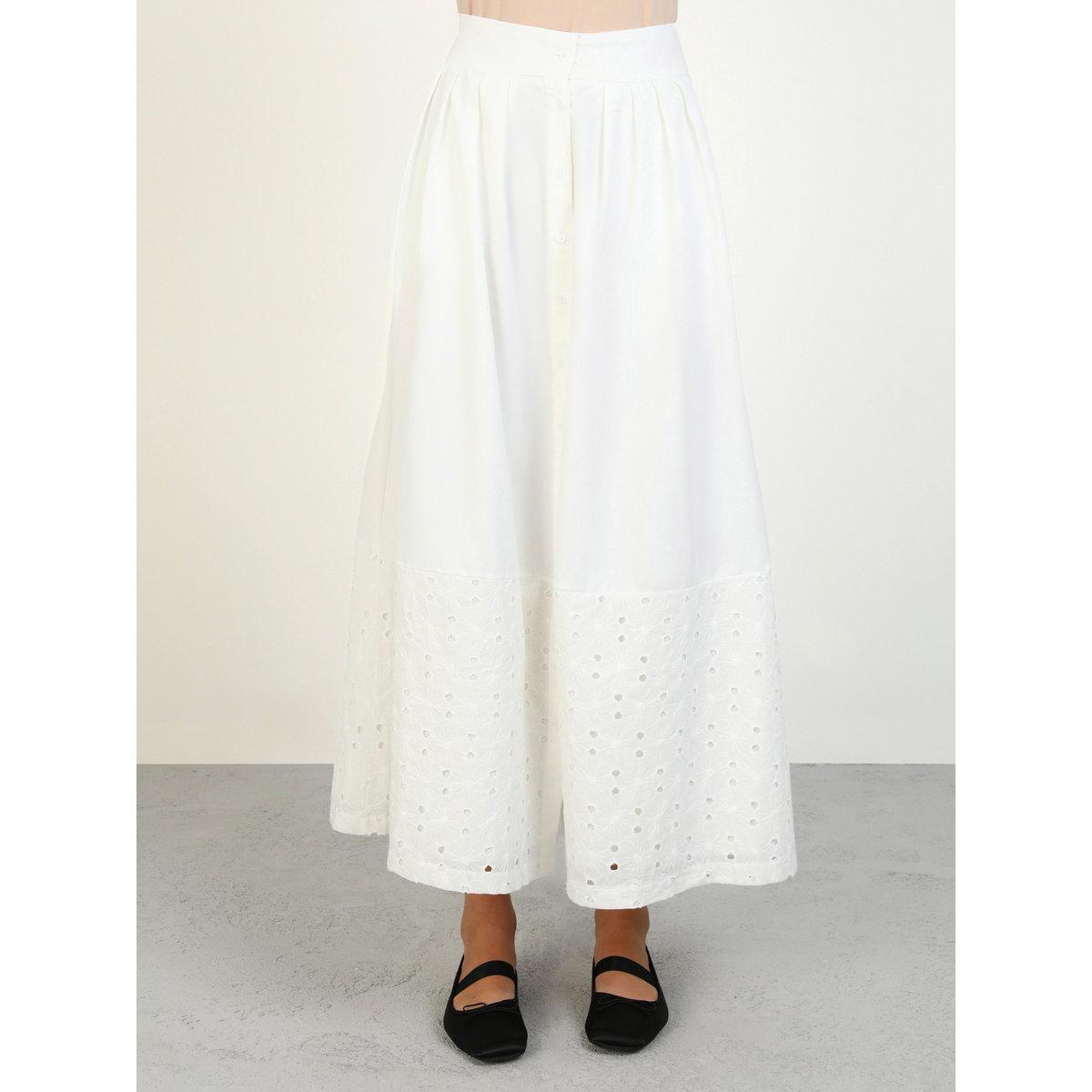 Modanisa X Styli Off White Buttoned Lace Detail Shirt and Maxi Skirt Co-Ords-women-clothing-coordsets-image-6