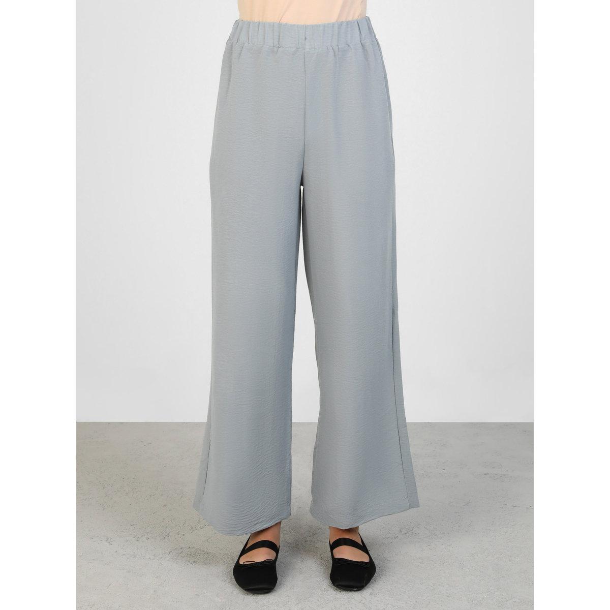 Modanisa X Styli Grey Sleeveless Ruched Top with Kimono and Trousers Co-Ords-women-clothing-coordsets-image-5
