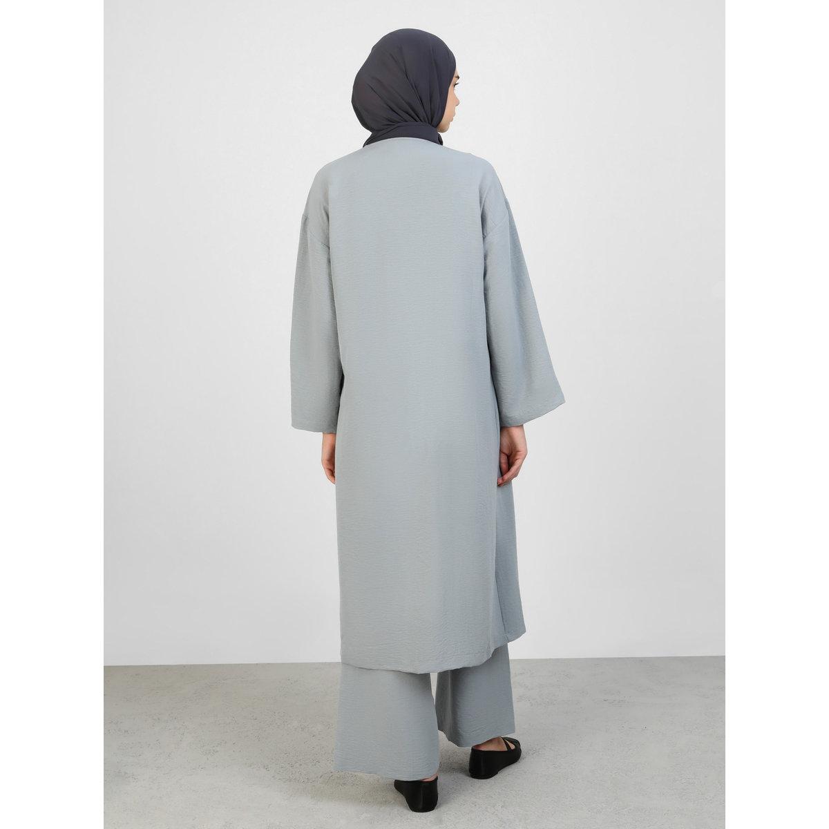 Modanisa X Styli Grey Sleeveless Ruched Top with Kimono and Trousers Co-Ords-women-clothing-coordsets-image-7