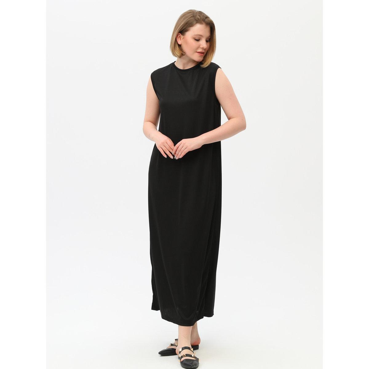 Modanisa X Styli Black Solid Crew Neck Sleeveless Maxi Dress-women-clothing-dresses-image-3