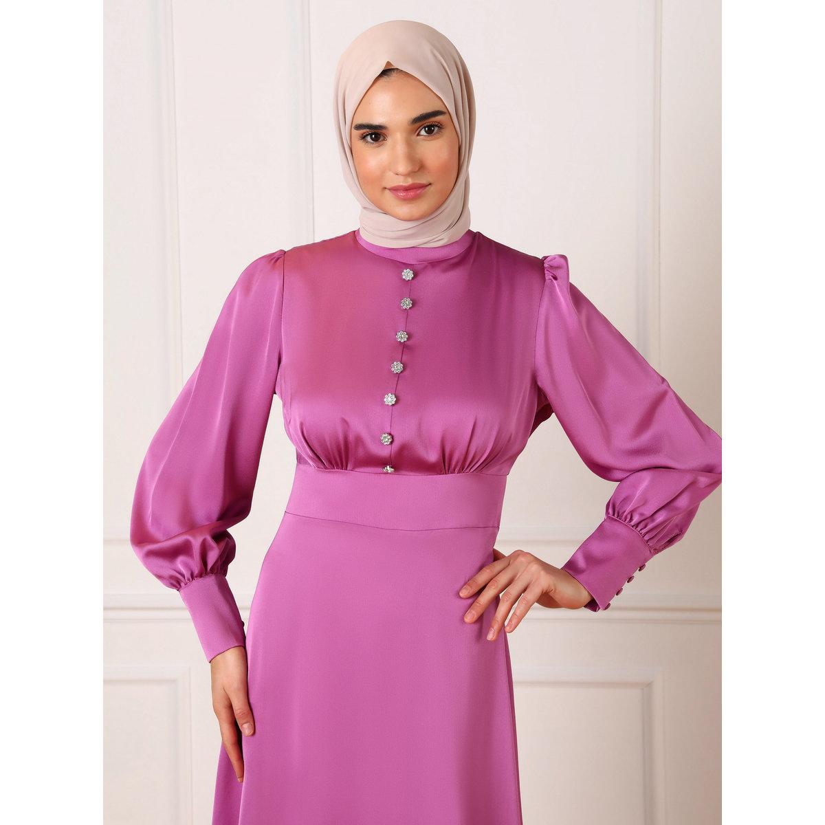 فستان طويل ساتان بتفاصيل أزرار مُنمقة-women-clothing-dresses-image-2