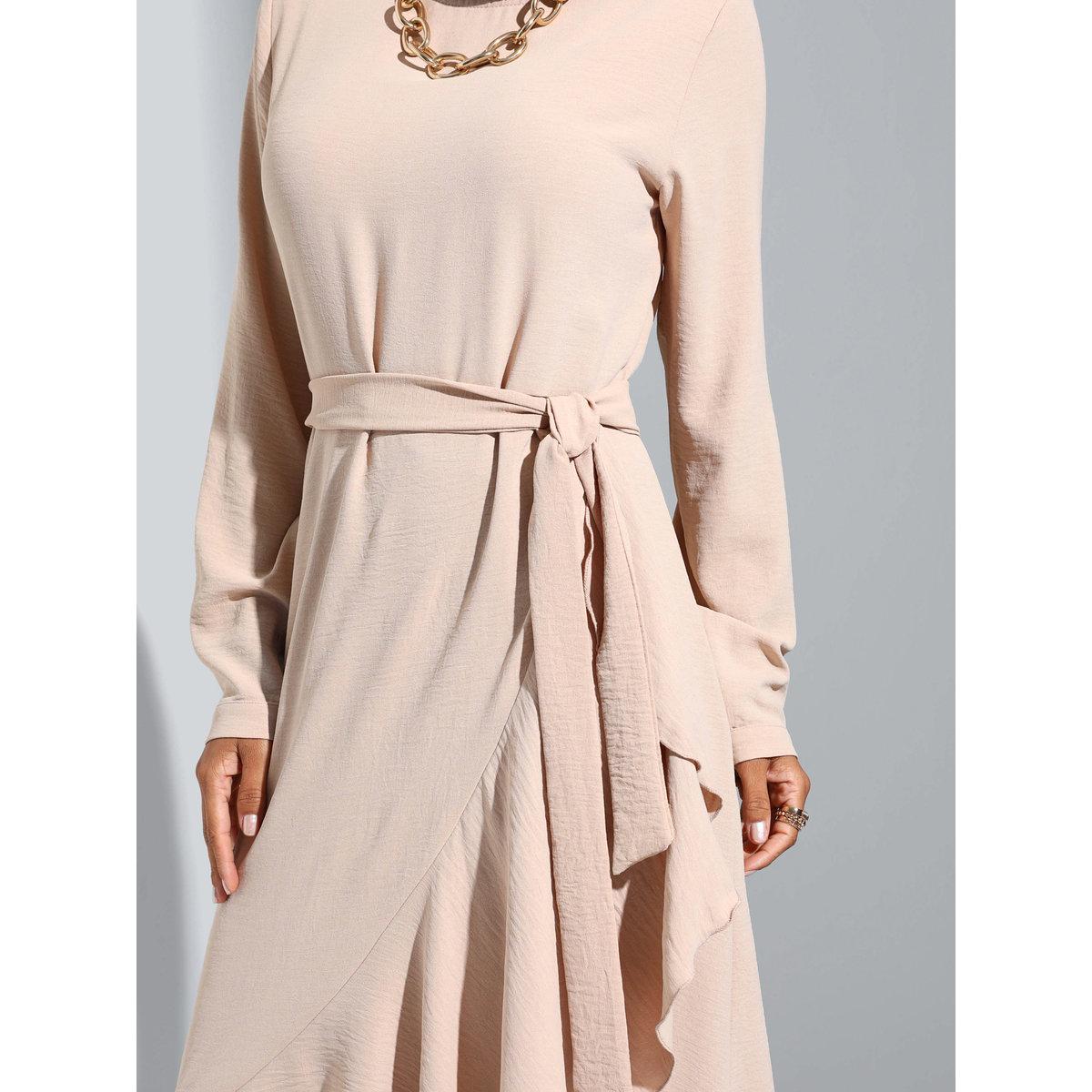 فستان طويل محتشم بتفاصيل كشكش-women-clothing-dresses-image-4