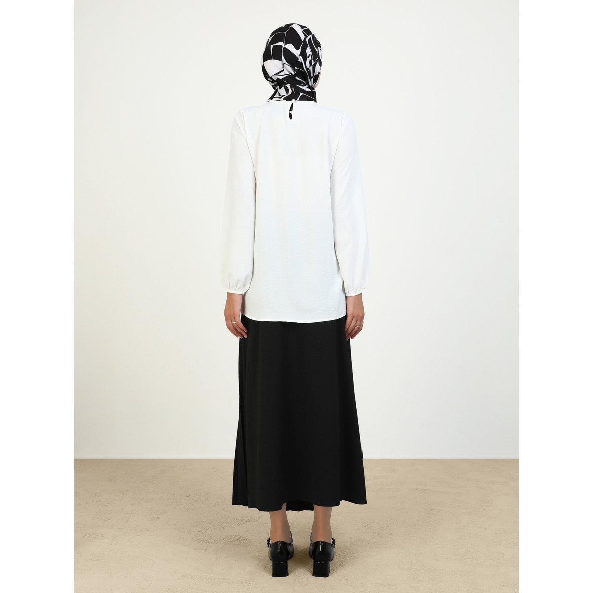Modanisa X Styli Off White Solid Balloon Sleeve Blouse-women-clothing-shirtsandblouses-blouses-image-5