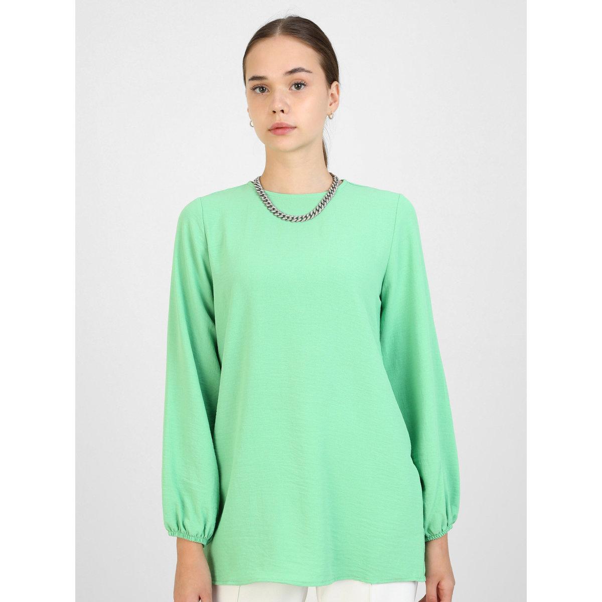 Modanisa X Styli Green Solid Round Neck Longline Blouse-women-clothing-shirtsandblouses-blouses-image-2