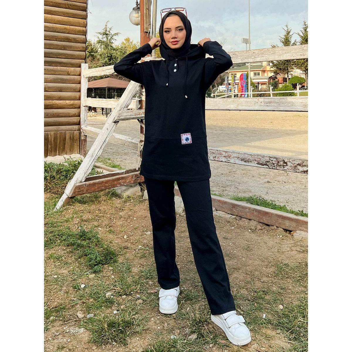 طقم رياضي محتشم ببلوزة طويلة وياقة هودي-men-clothing-sportswearandactivewear-tracksuits-image-3