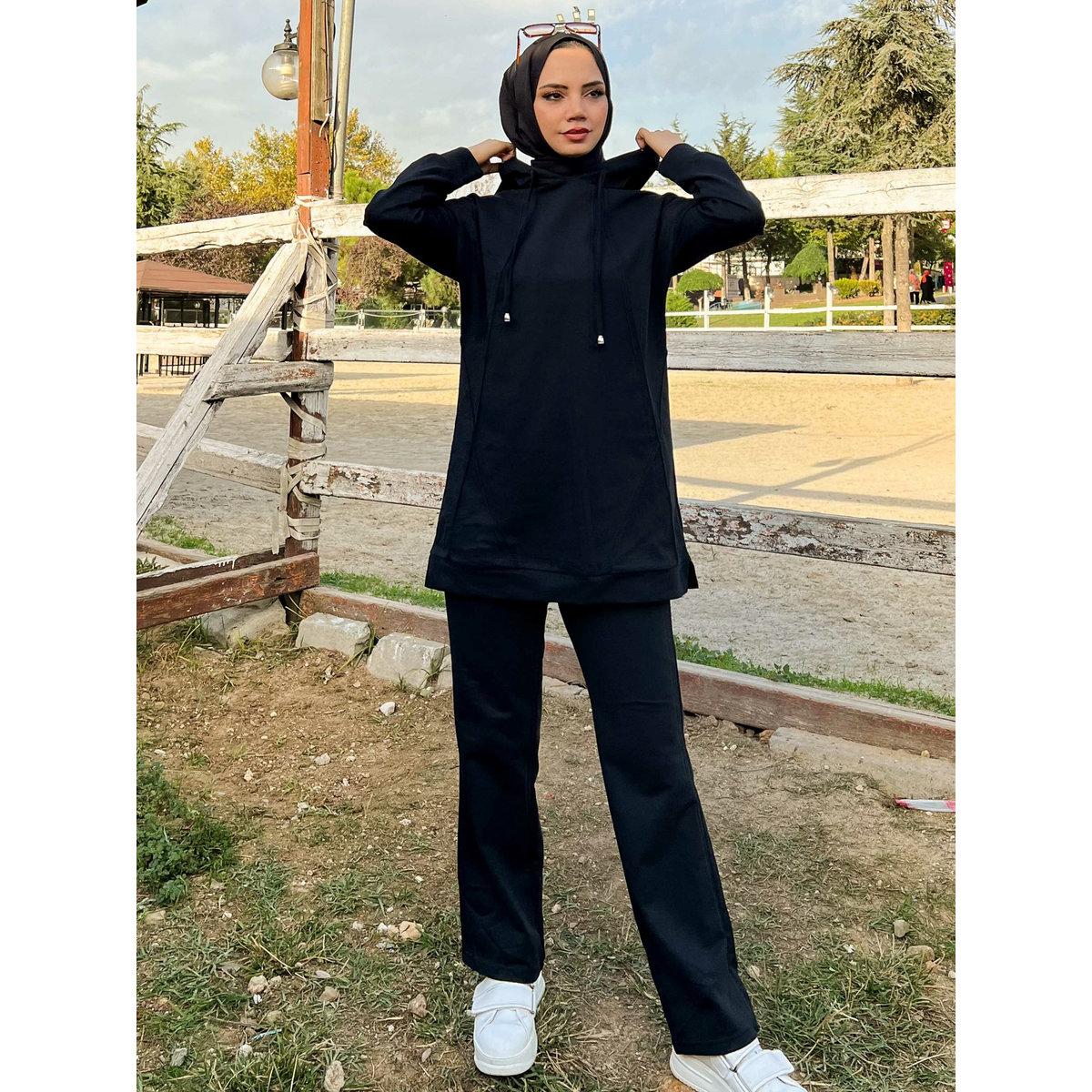 طقم رياضي محتشم ببلوزة طويلة وياقة هودي-men-clothing-sportswearandactivewear-tracksuits-image-4