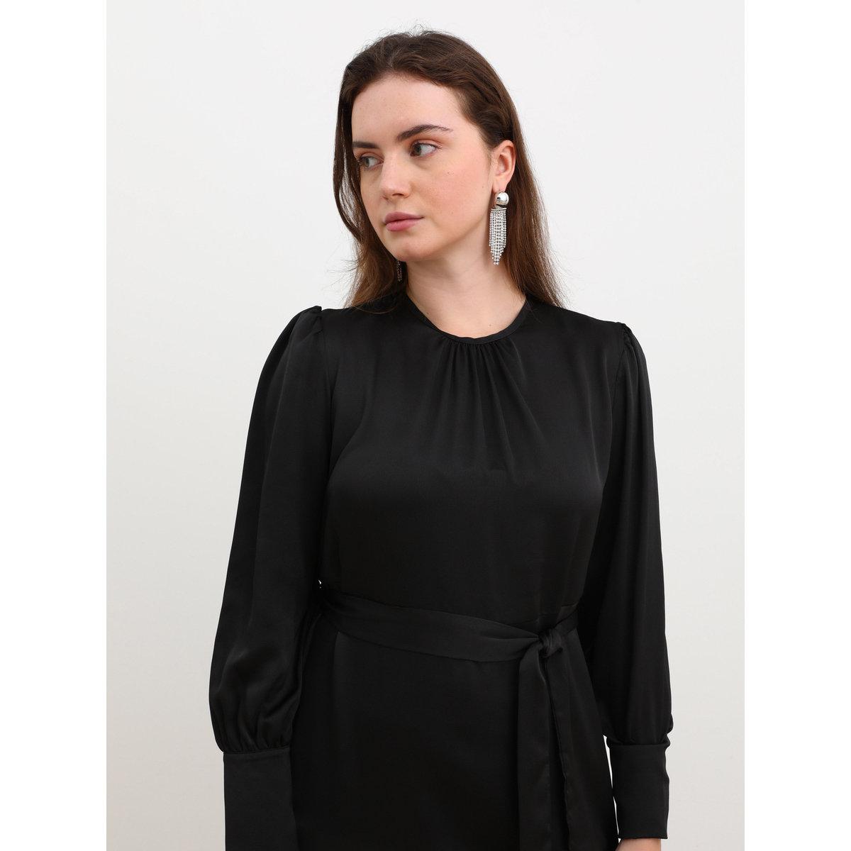 Modanisa X Styli Plus Black Maxi Dress with Self Tie-Belt-women-clothing-dresses-image-2