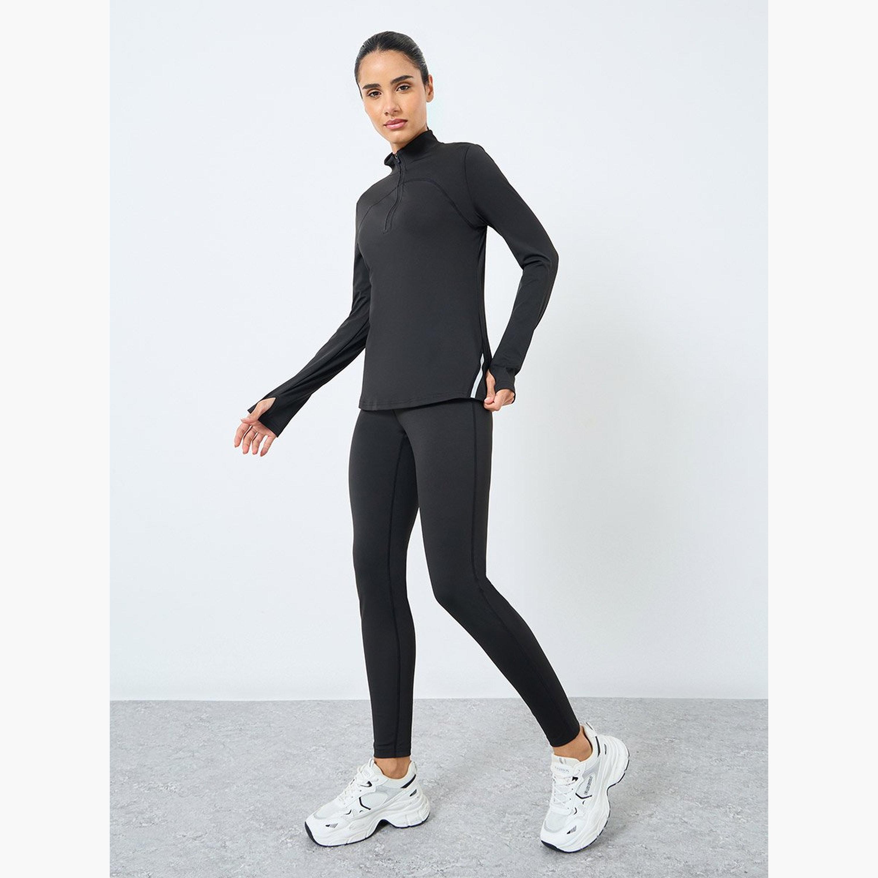 ستايلي - بلوزة بنصف سحاب مع لوحة خلفية مزخرفة وتفاصيل عاكسة-women-clothing-sportswearandactivewear-tshirtsandvests-image-2