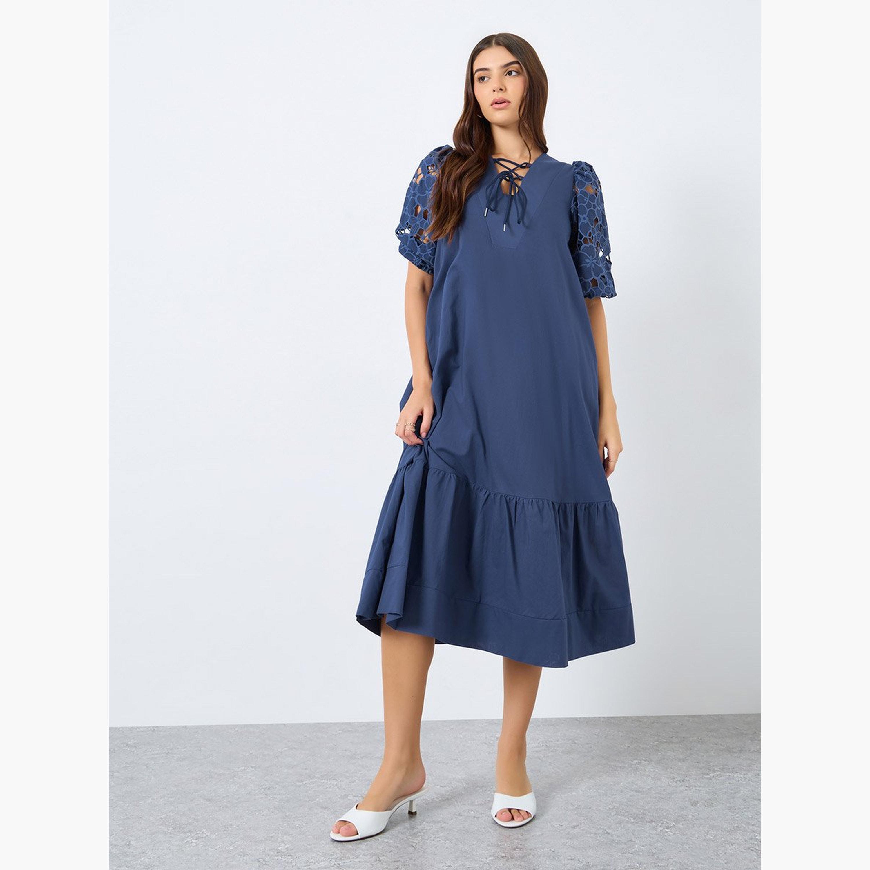 ستايلي - فستان ميدي بأكمام منفوخة من الدانتيل مع رباط على الرقبة-women-clothing-dresses-image-2