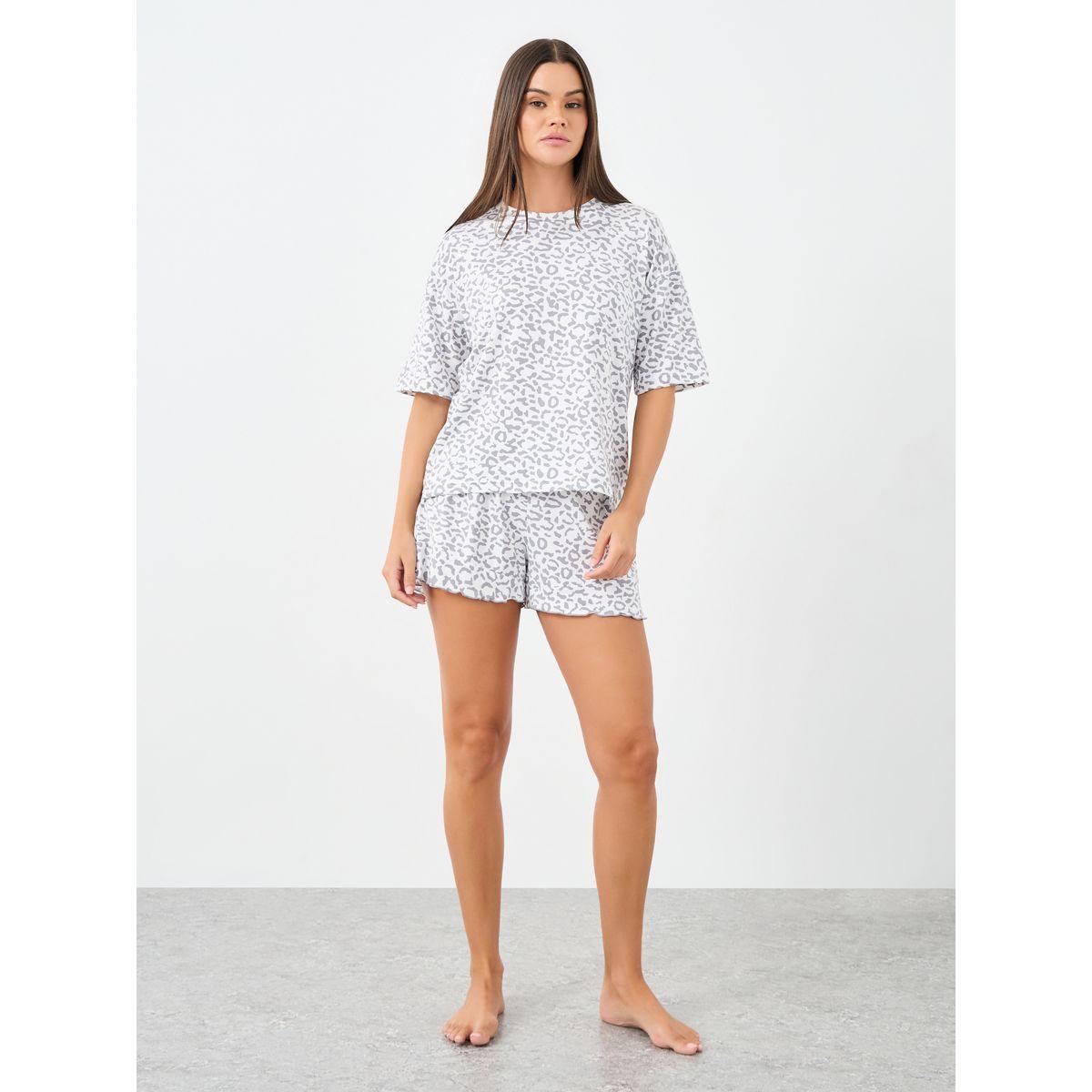 Styli Leopard Print Drop Shoulder T-Shirt and Shorts Set-women-clothing-nightwear-pyjamas-shortsets-image-2