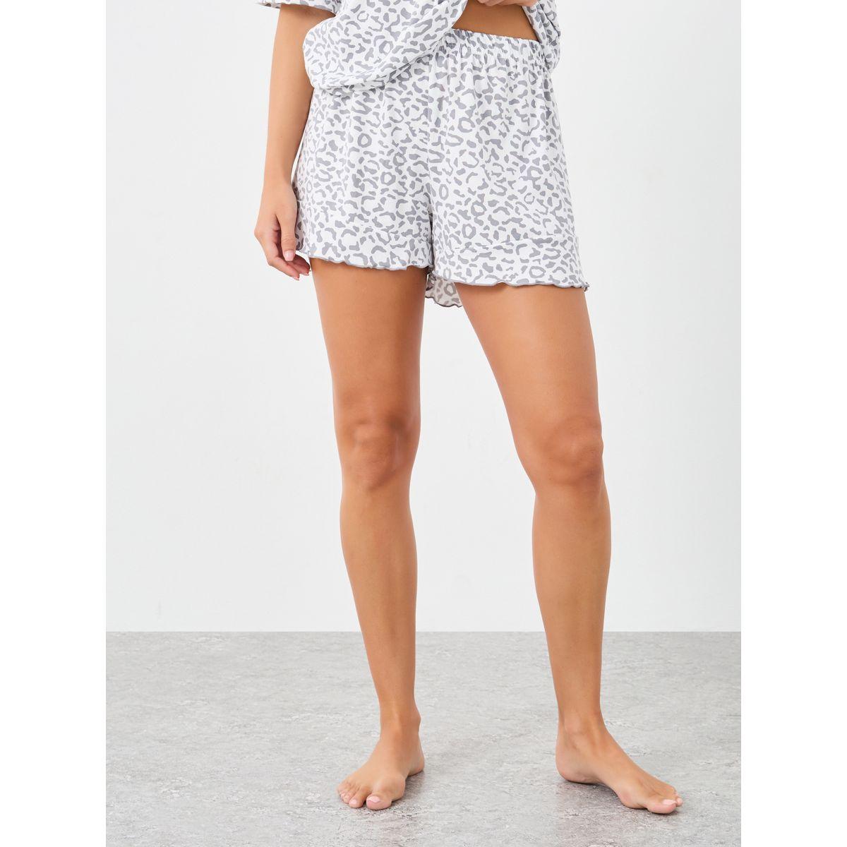 Styli Leopard Print Drop Shoulder T-Shirt and Shorts Set-women-clothing-nightwear-pyjamas-shortsets-image-5