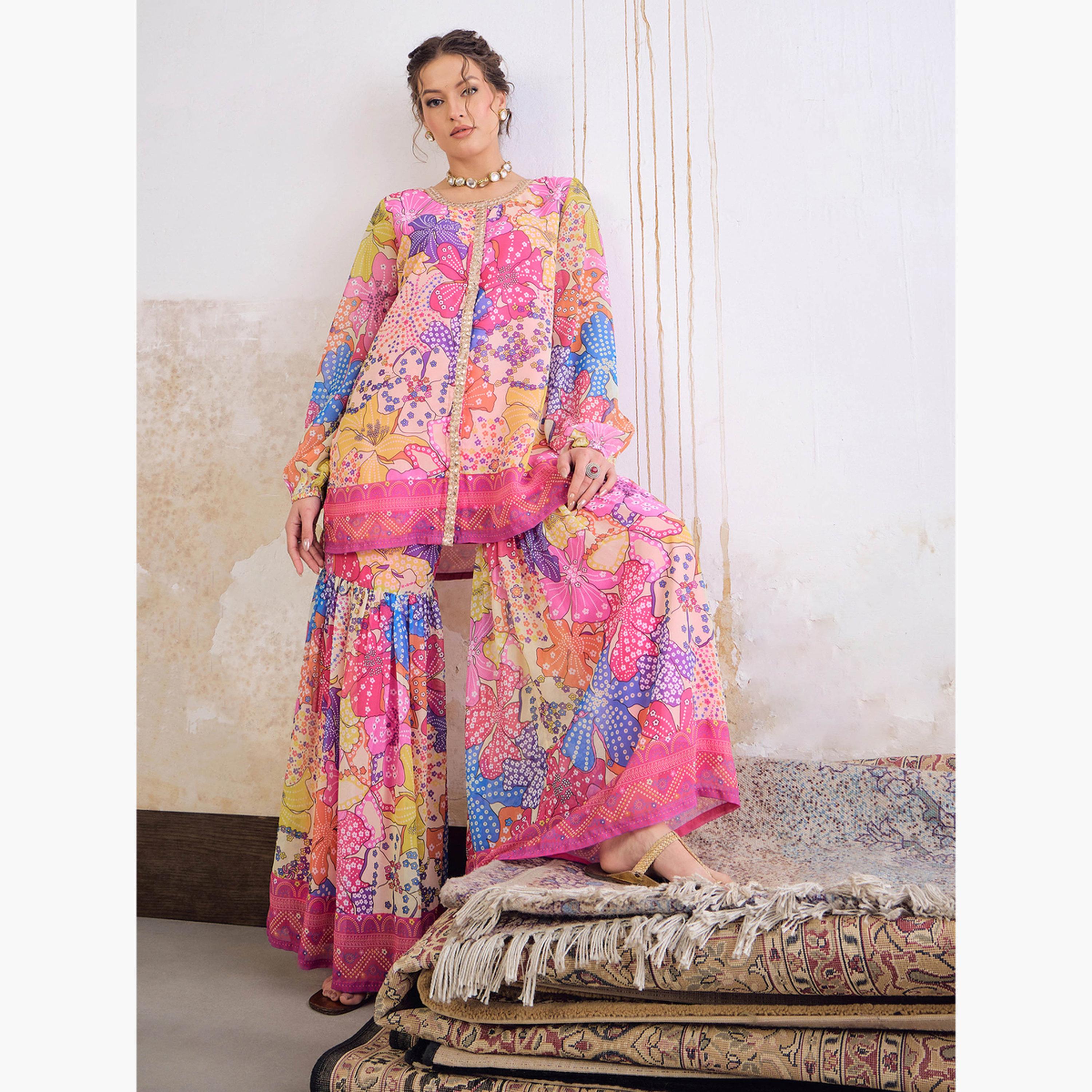 شاي باي ساسافراس - طقم بلوزة وردية مزينة بنقشة زهور أمامية مع بنطال شرارا للنساء-women-clothing-ethnicwear-salwarsuits-image-5