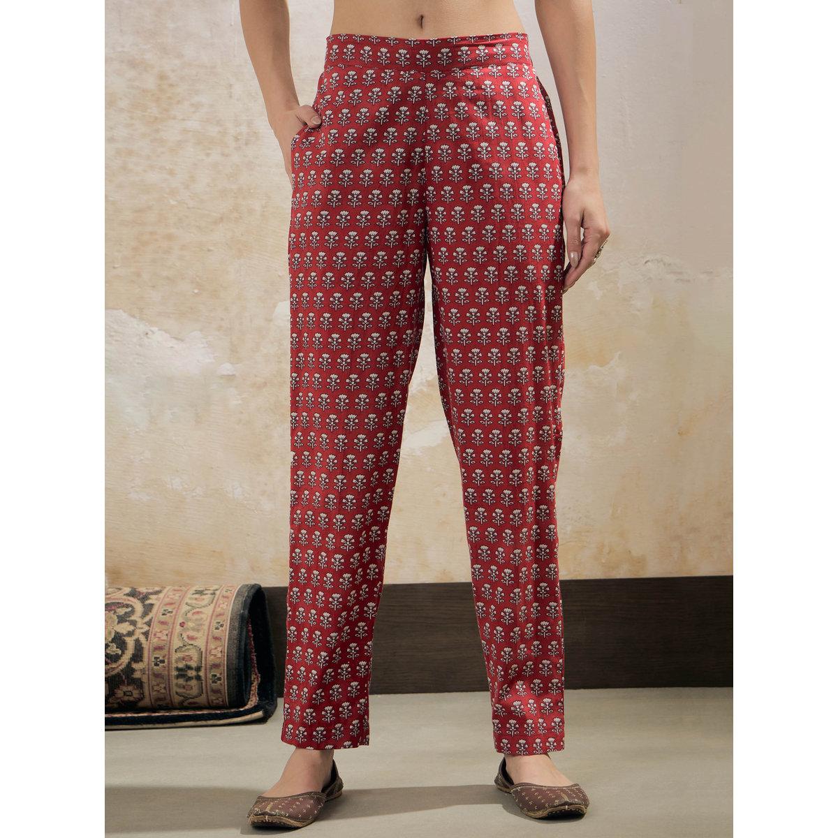 Shae by SASSAFRAS Maroon and White Cambric Tiered Kurta with Pencil Pants Set-women-clothing-ethnicwear-kurtasets-image-7