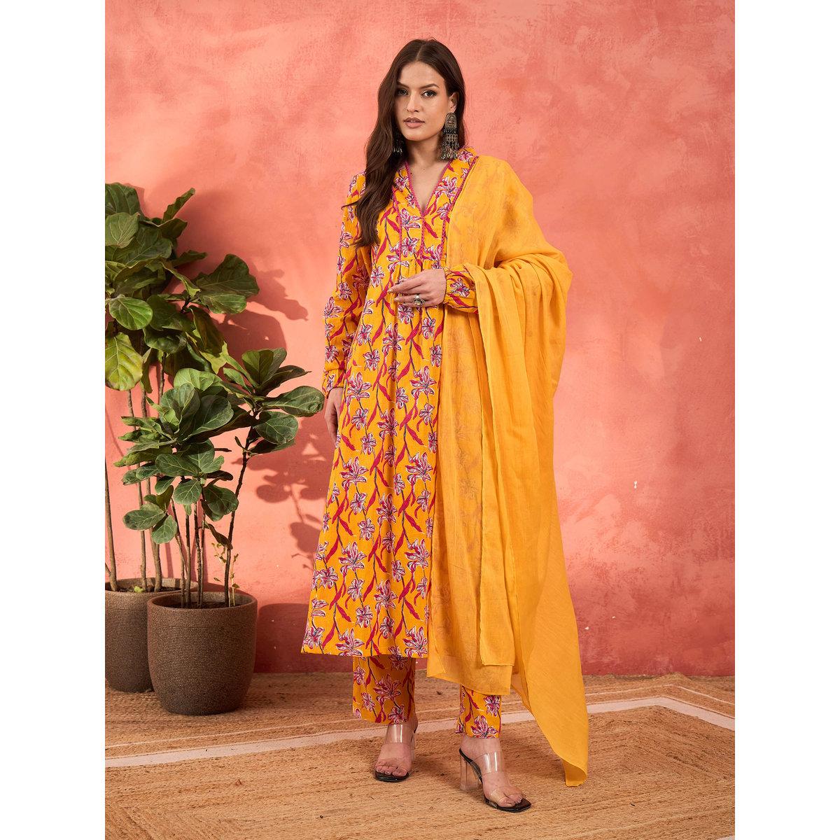 طقم من كورتا وبنطال مع دوباتا-women-clothing-ethnicwear-sareesets-image-8