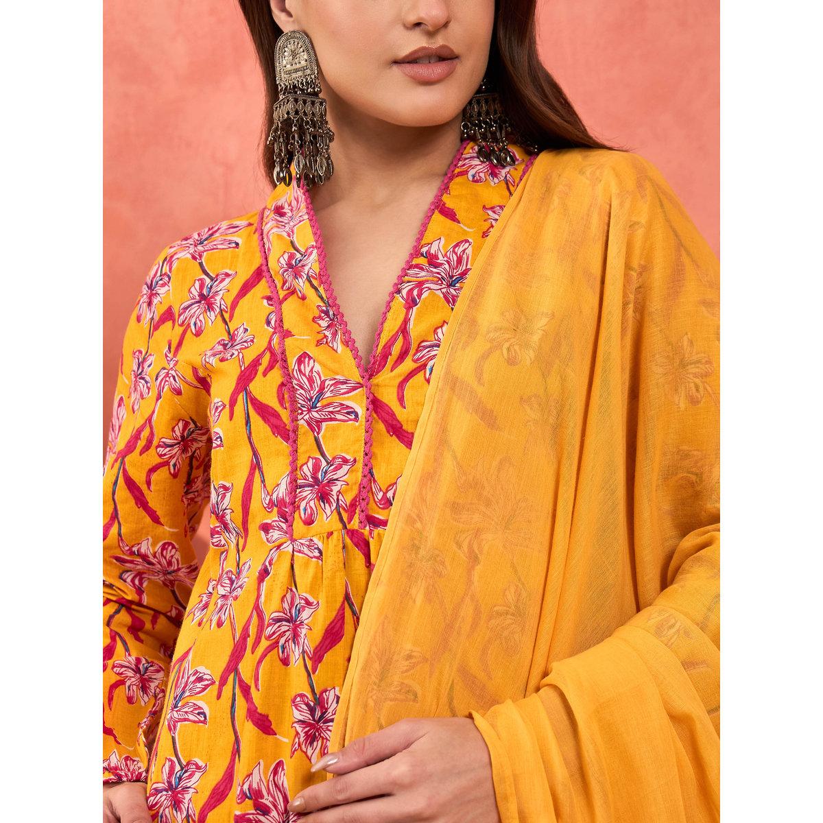 طقم من كورتا وبنطال مع دوباتا-women-clothing-ethnicwear-sareesets-image-9
