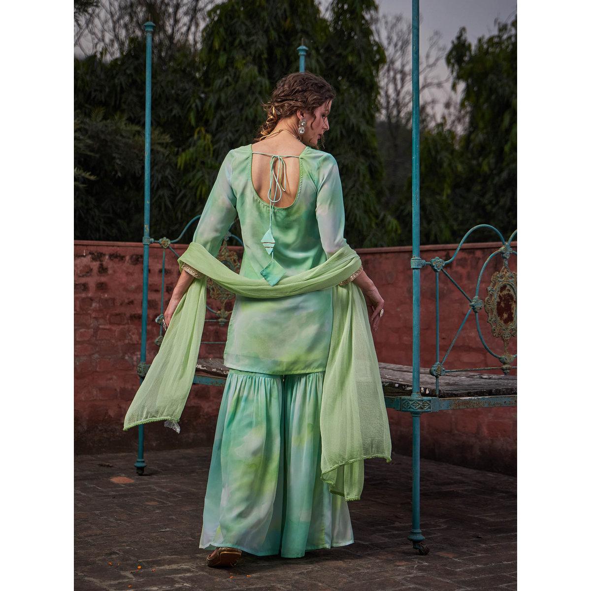 طقم من كورتا وبنطال شرارة مع دوباتا-women-clothing-ethnicwear-kurtasets-image-6