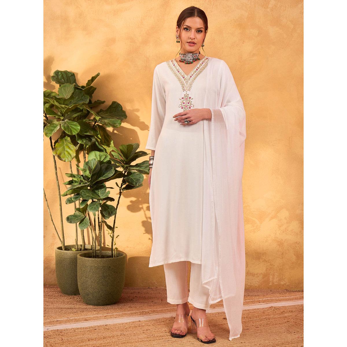 طقم من كورتا بتفاصيل مُطرزة مع بنطال ودوباتا-women-clothing-ethnicwear-sareesets-image-2
