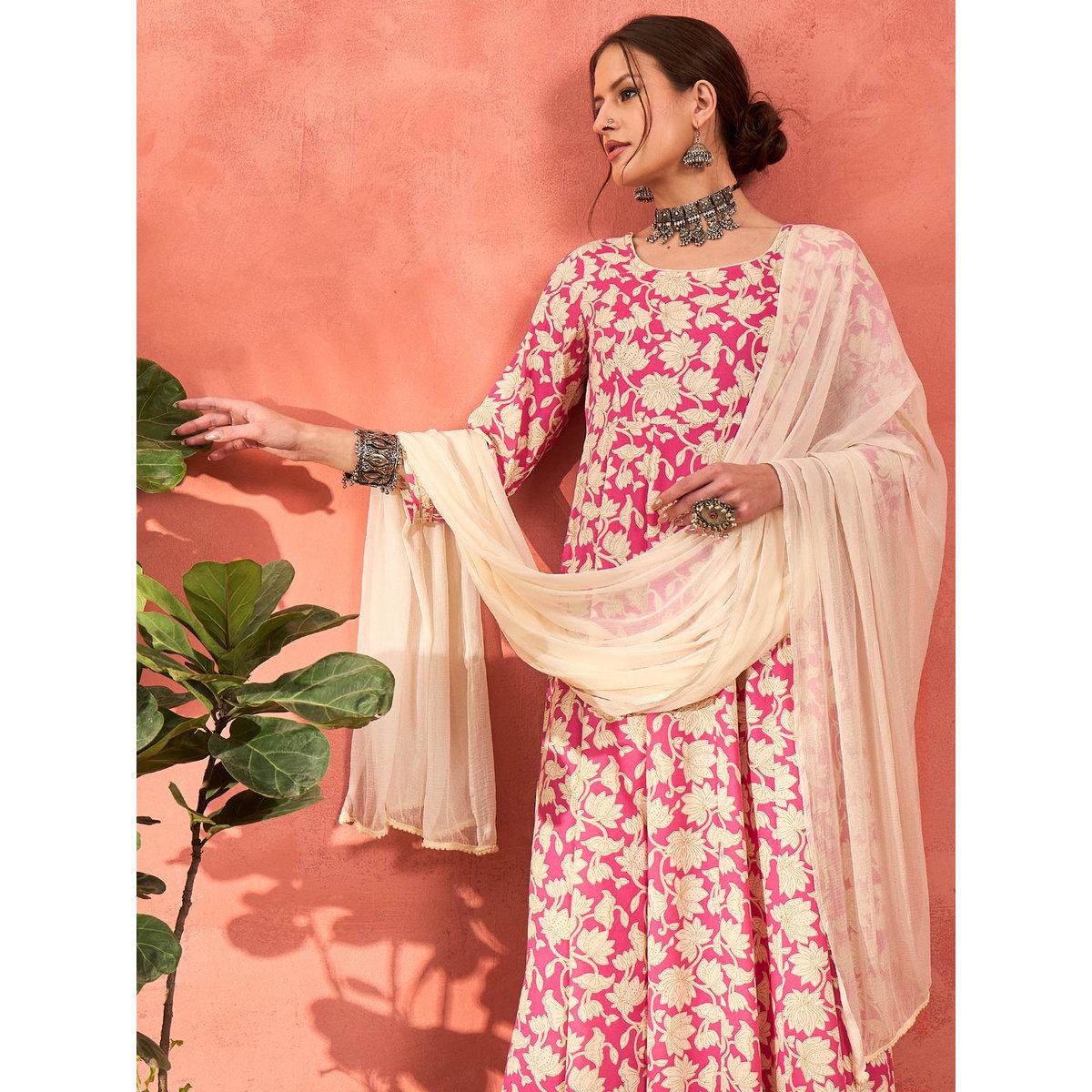 طقم من كورتا بطبعة زهور مع بنطال ودوباتا-women-clothing-ethnicwear-sareesets-image-4