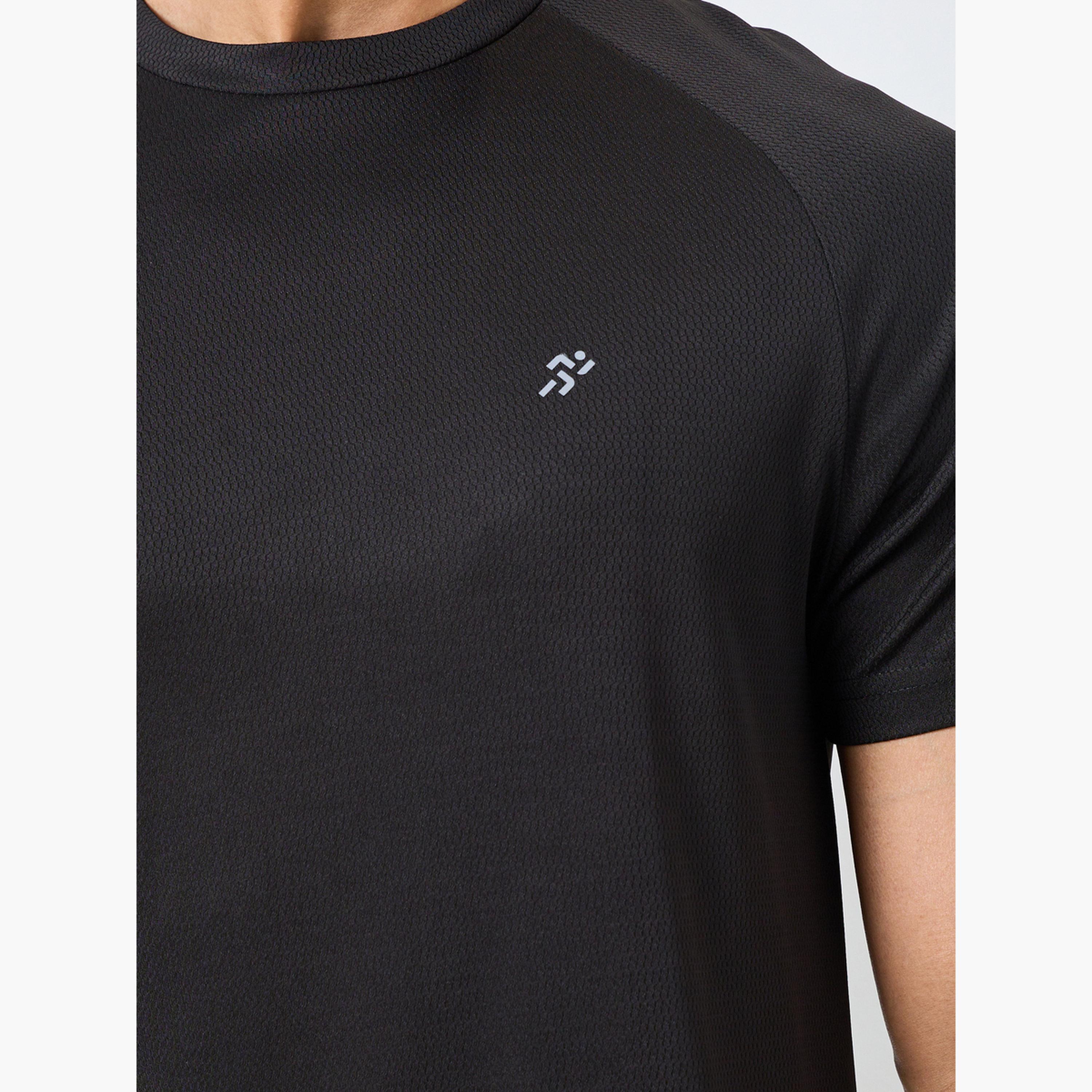Styli Pack of 2 - Solid Raglan Sleeve T-Shirt-men-clothing-sportswearandactivewear-tshirtsandpolos-image-6