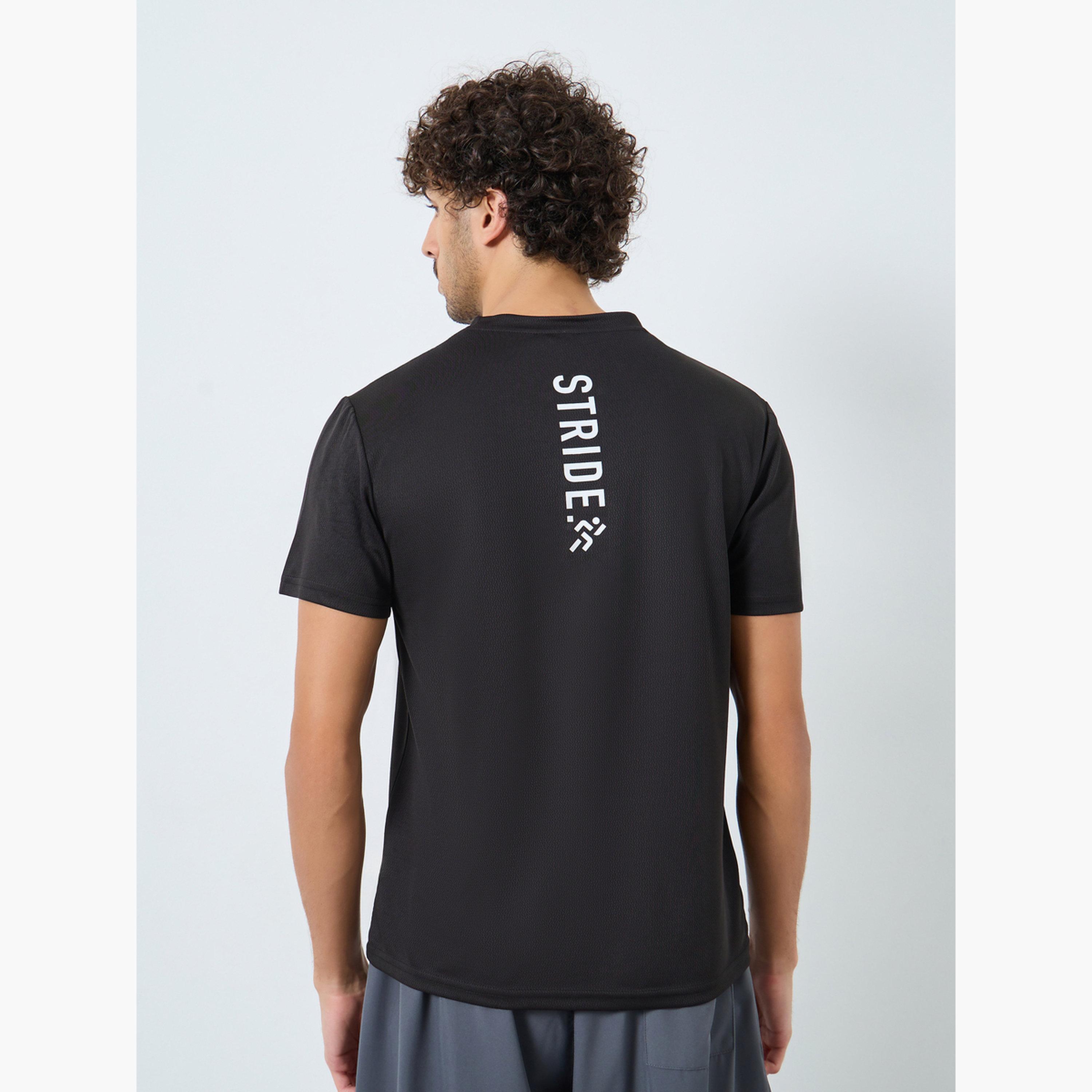 ستايلي - تي شيرت رجالي رياضي أسود بطبعة ظهر عادية-men-clothing-sportswearandactivewear-tshirtsandpolos-image-5